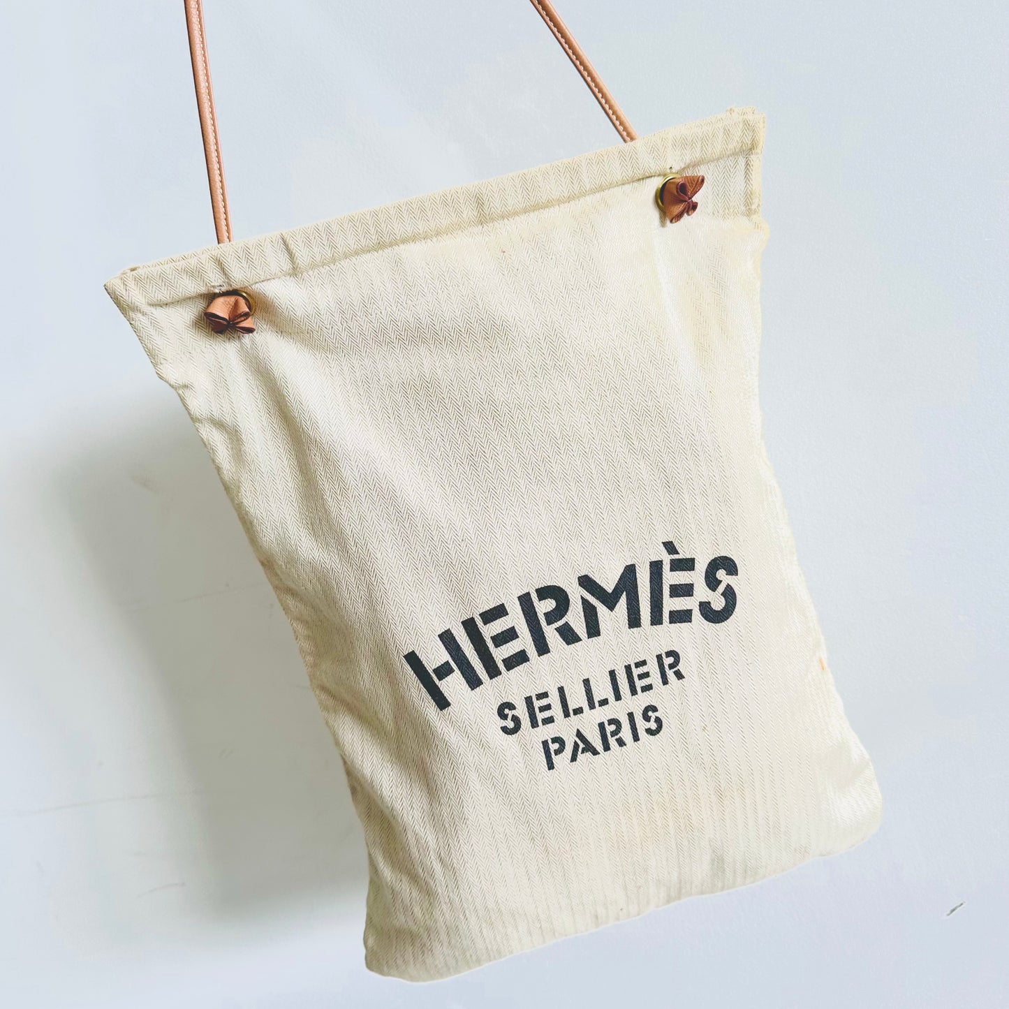 Hermes Aline White Toile & Gold Leather Sellier Grooming Monogram Logo Shoulder Sling Bag