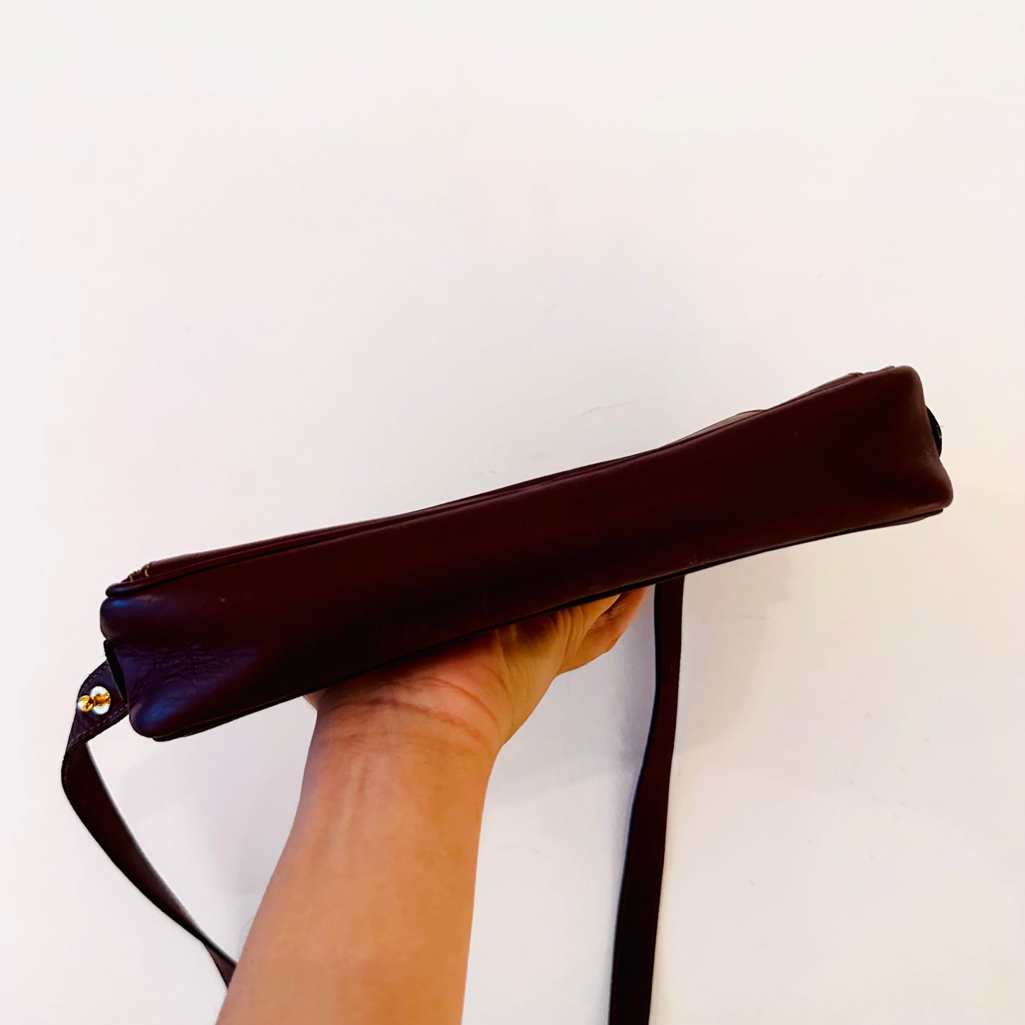 Cartier Must / Mast de Cartier Burgundy Red Maroon GHW Smooth Leather Shoulder Sling Flap Bag