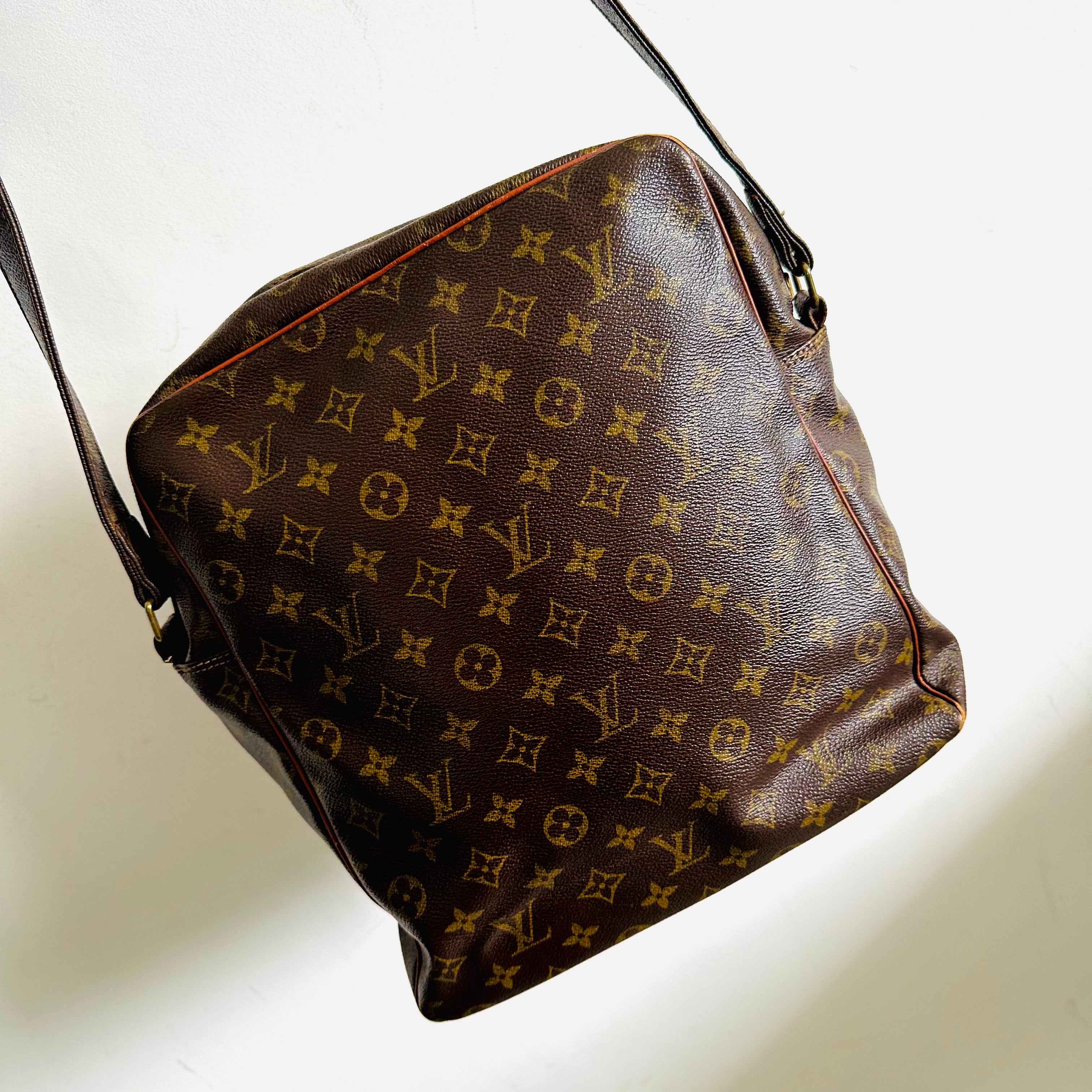 Vuitton deals vintage bags