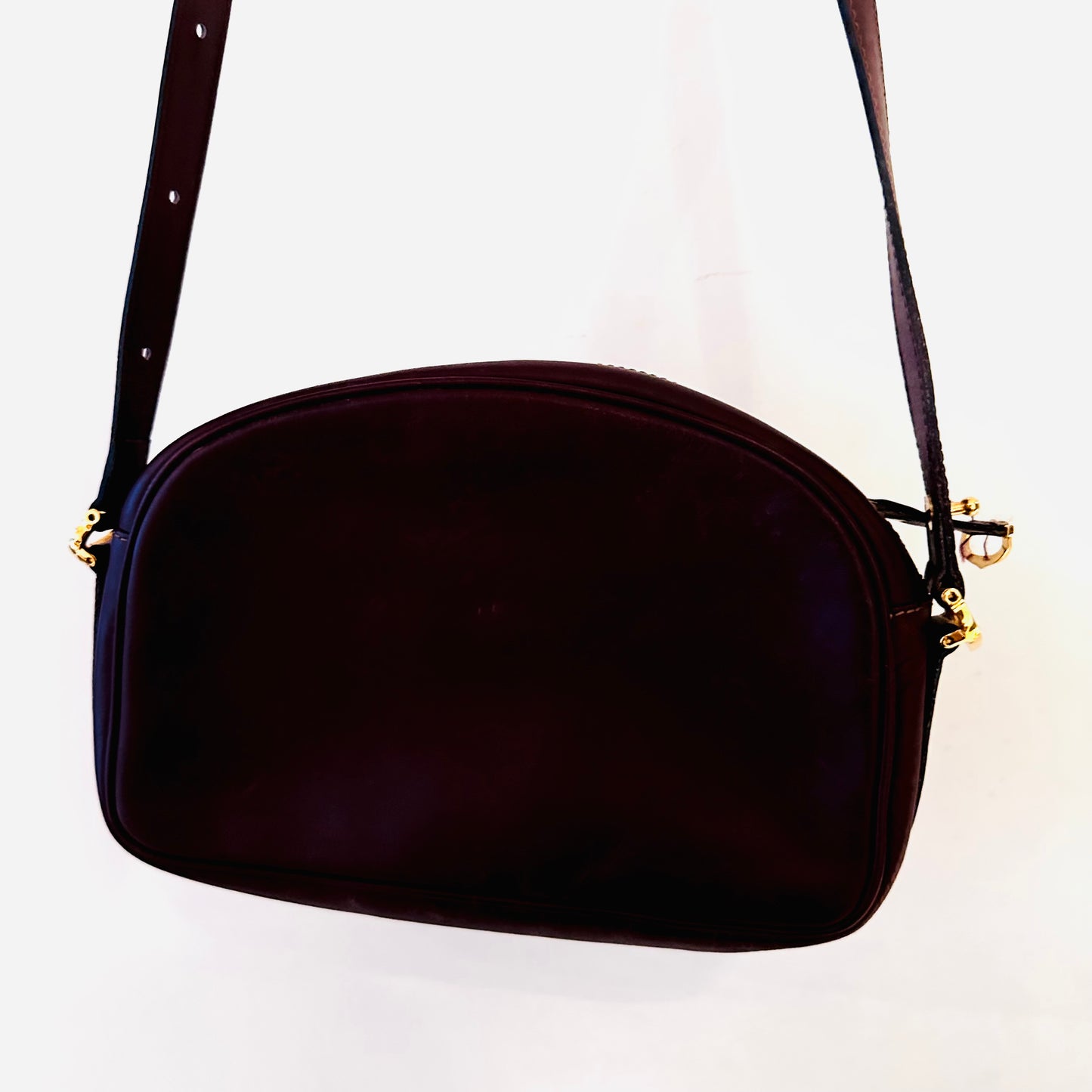 Cartier Must / Mast de Cartier Burgundy Red Maroon GHW Smooth Leather Shoulder Sling Flap Bag