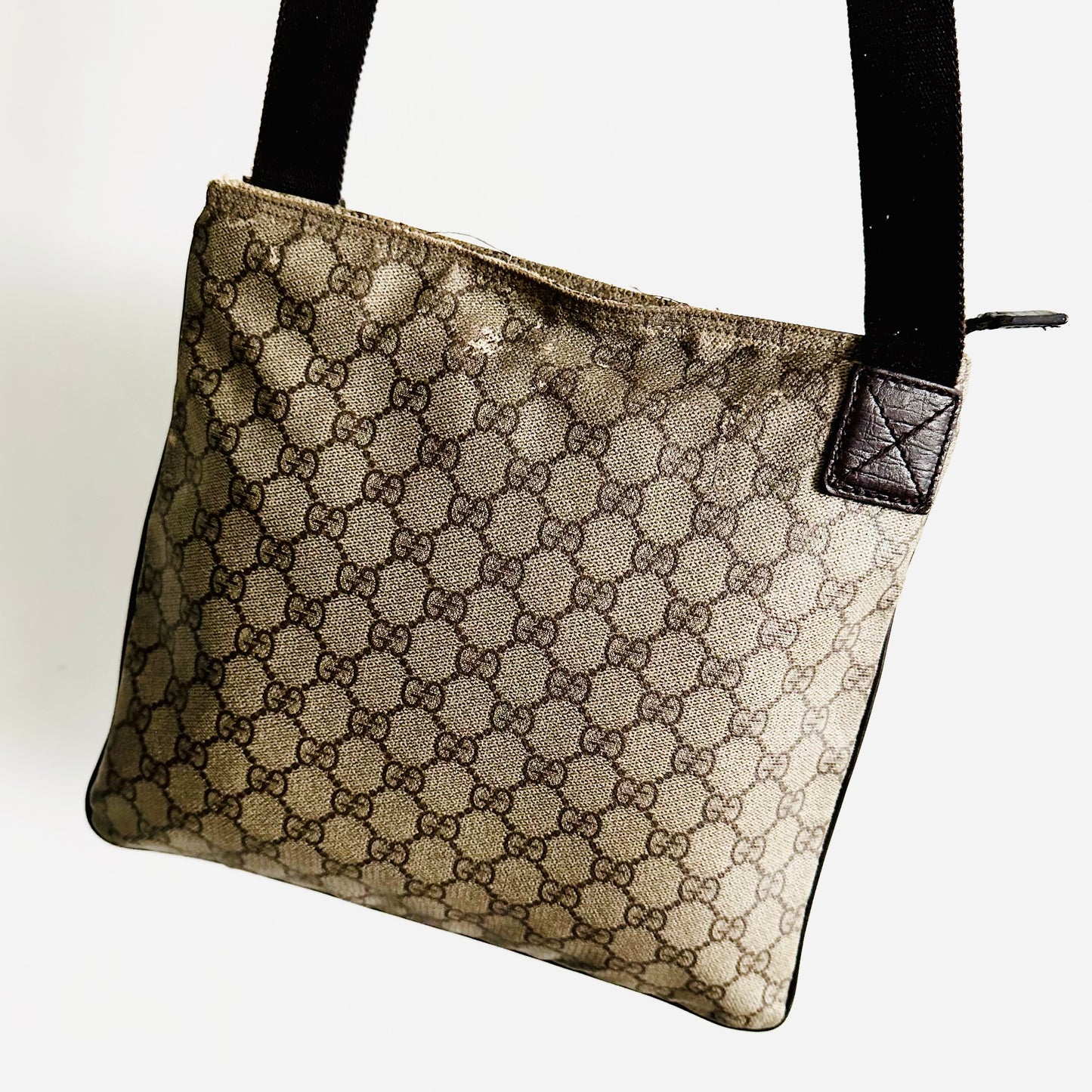 Gucci Supreme Beige GG Monogram Logo Messenger Shoulder Sling Bag