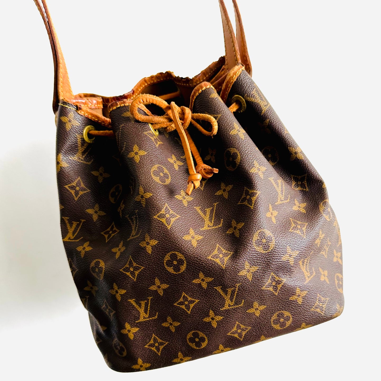 Louis Vuitton LV Bucket Petit Noe Monogram Logo Shoulder Sling Vintage Bag