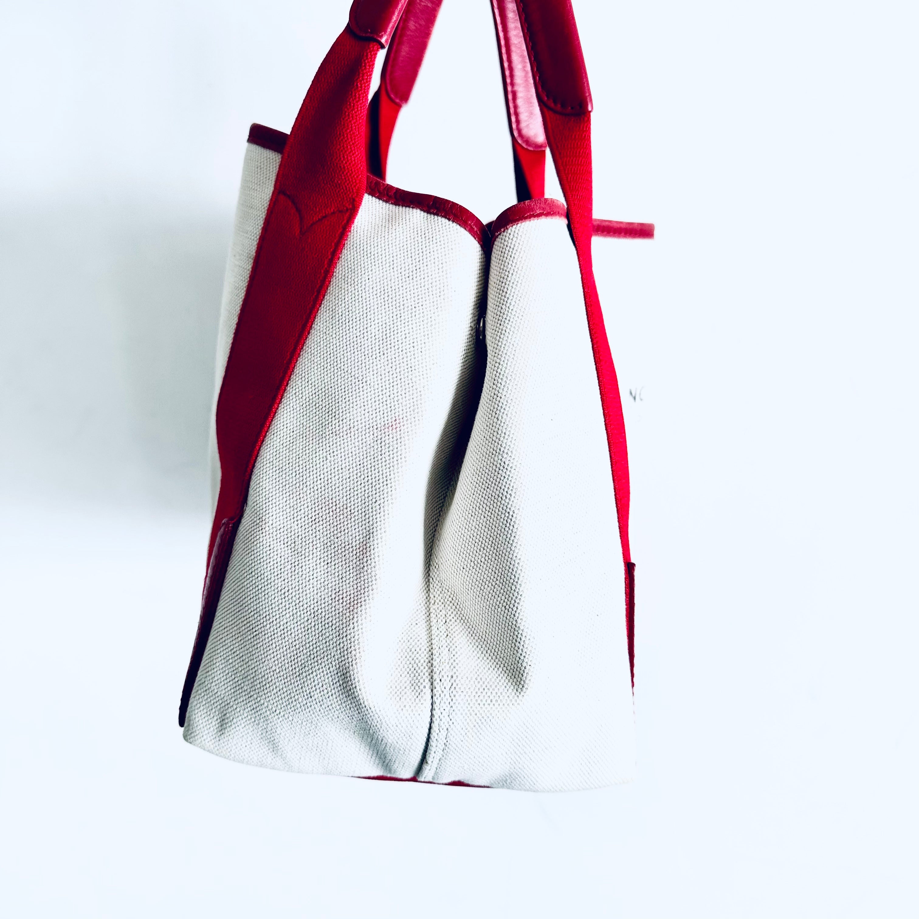 Red hot sale white balenciaga