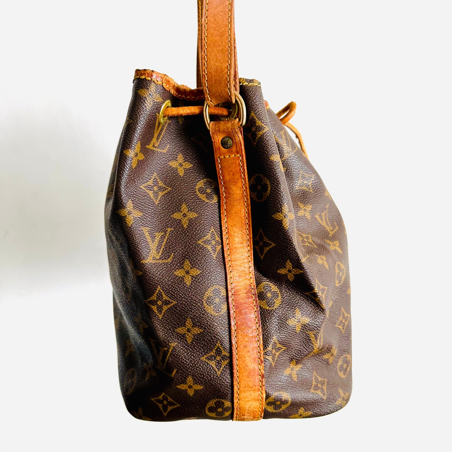 Louis Vuitton LV Bucket Petit Noe Monogram Logo Shoulder Sling Vintage Bag