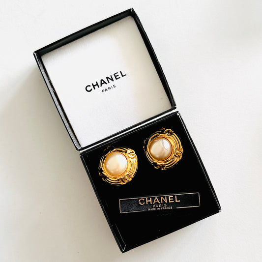 Chanel 93P CC Signature Monogram Logo Classic Gold & Pearls Large Clip On Vintage Earrings