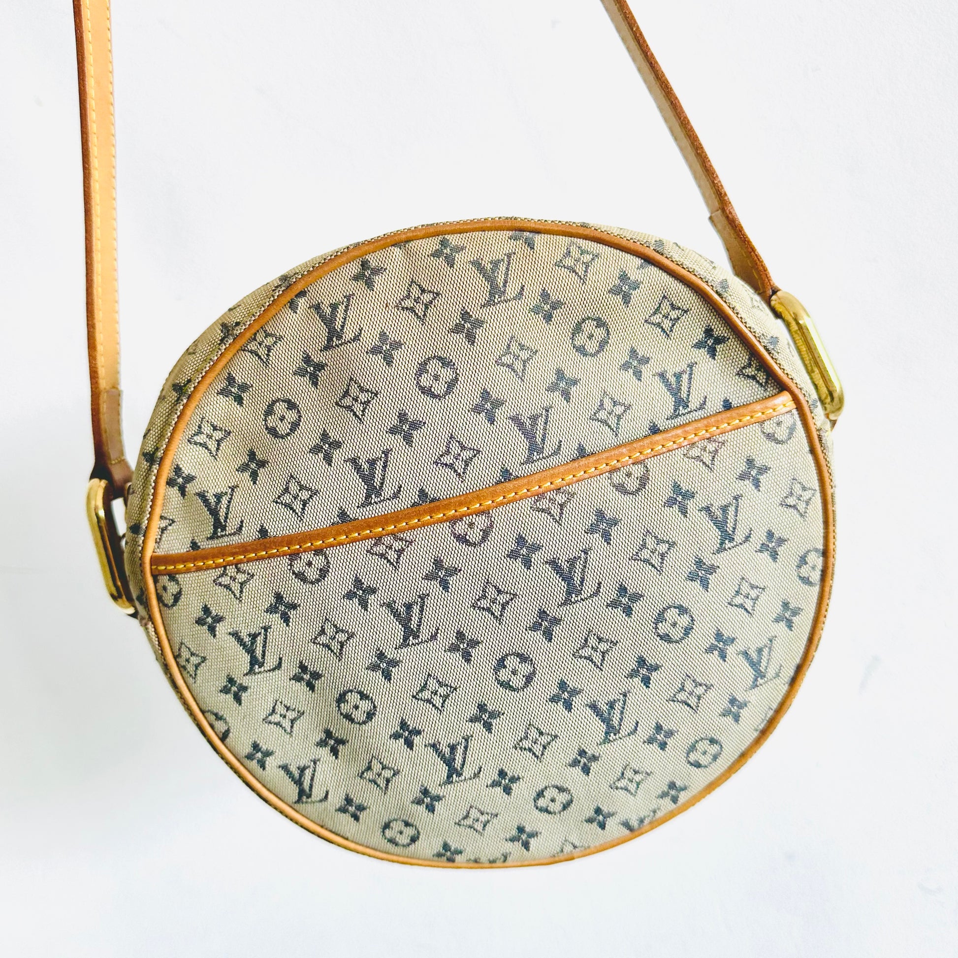 Louis Vuitton, Bags, Louis Vuitton Authentic Jeanne Gm Denim Blue Mini  Lin Canvas Round Crossbody