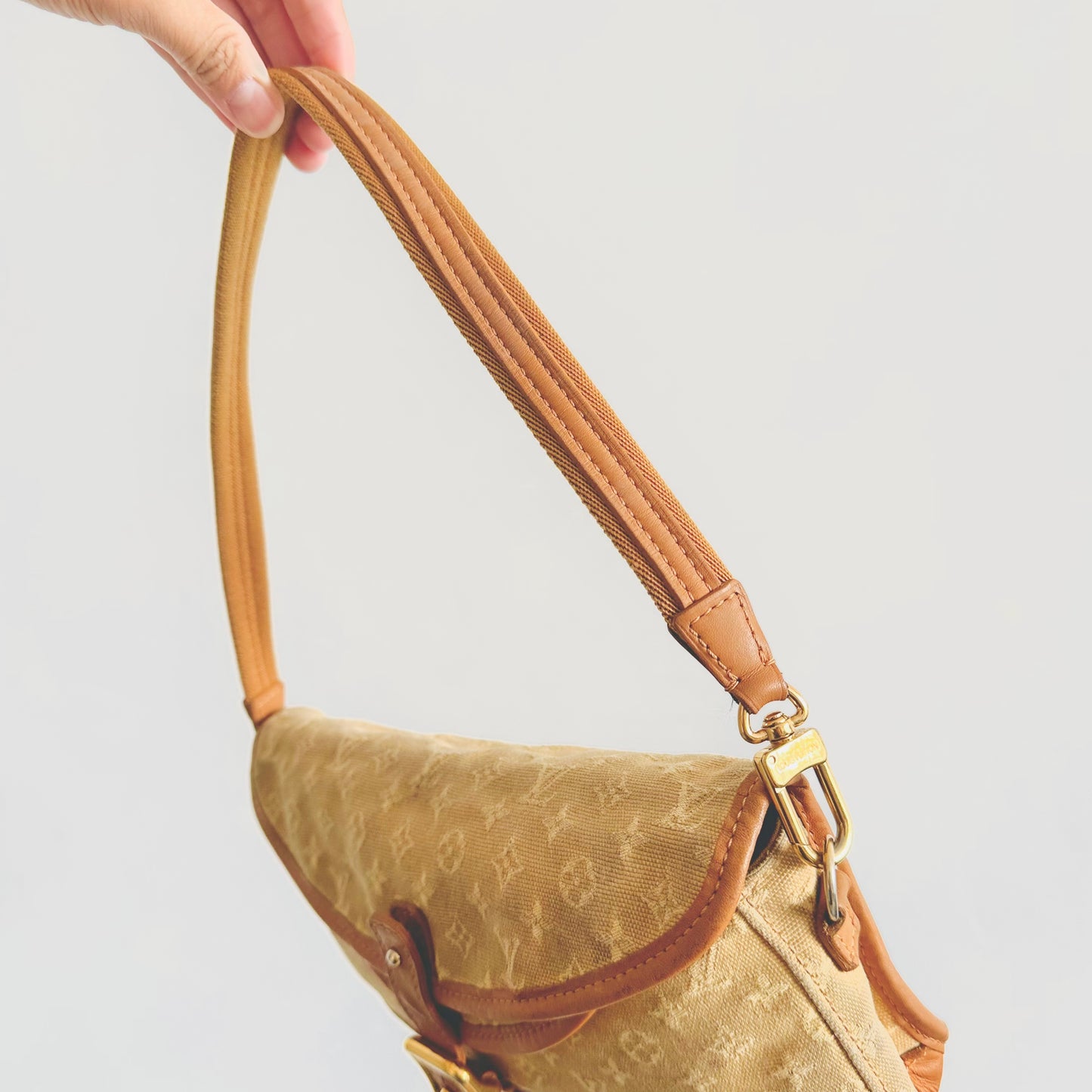 Louis Vuitton LV Mini Lin Marjorie Caramel Brown Beige GHW Monogram Logo Flap Baguette Hobo Shoulder Bag