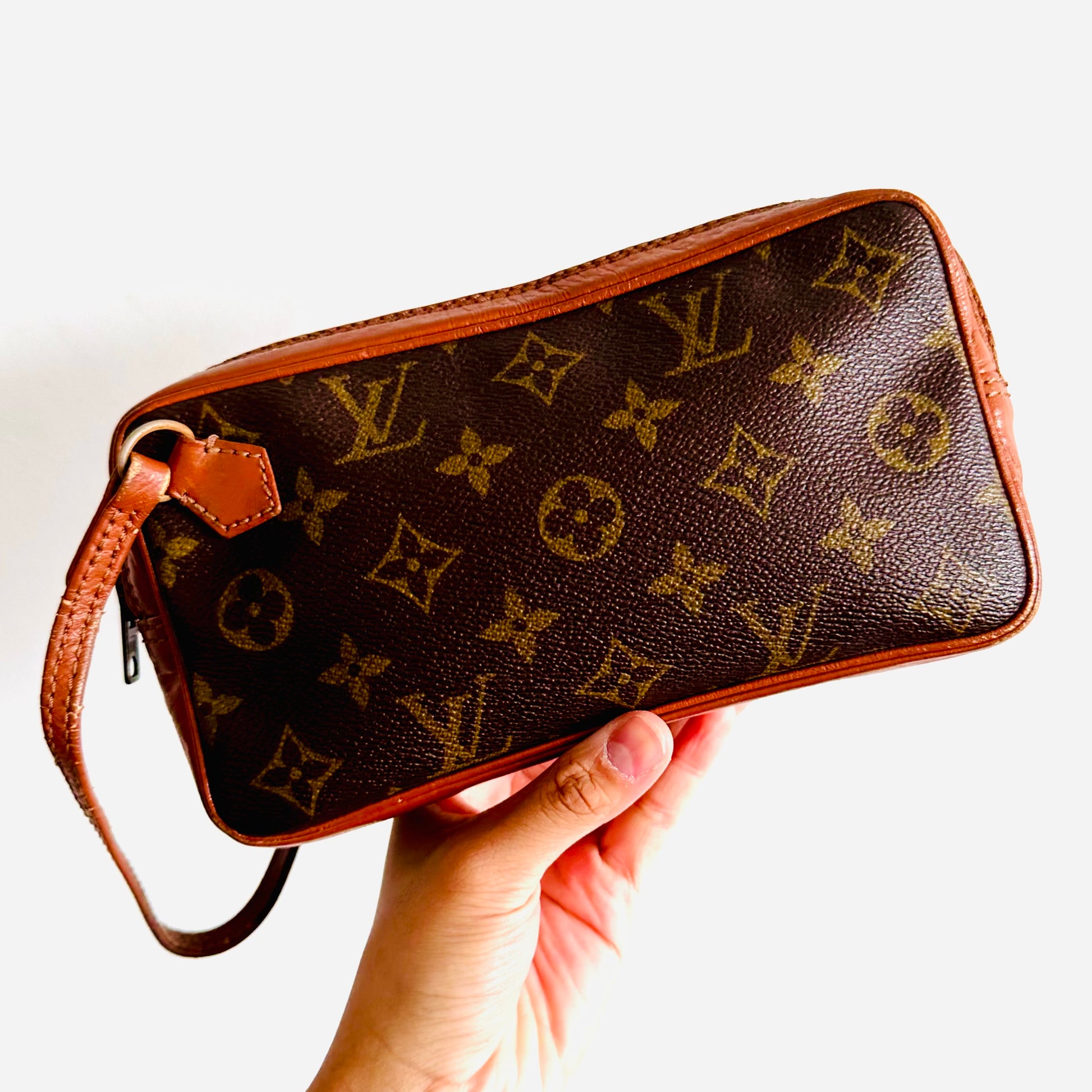 LV LV Unisex Toiletry Pouch 26 Monogram Canvas-Brown in 2023