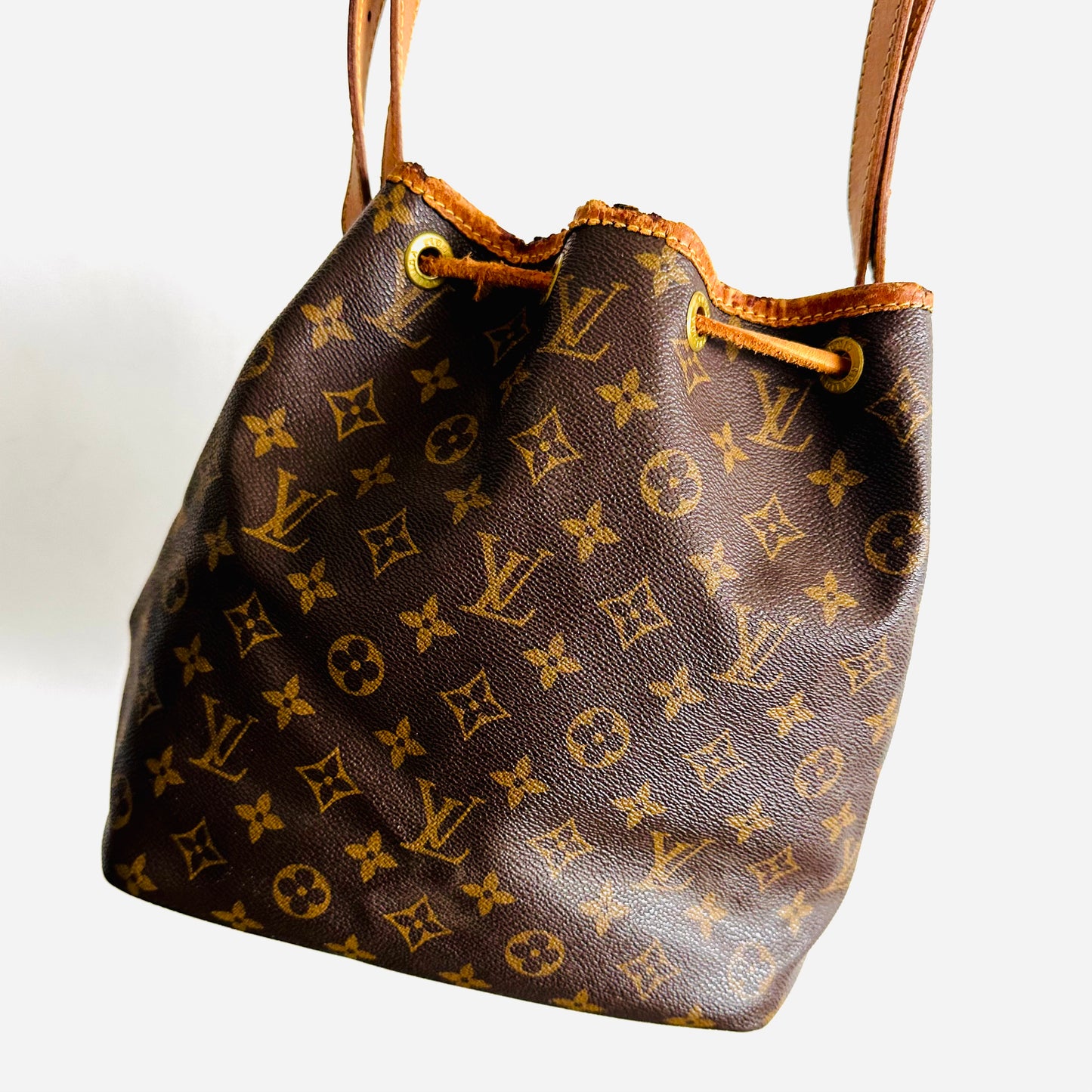 Louis Vuitton LV Bucket Petit Noe Monogram Logo Shoulder Sling Vintage Bag