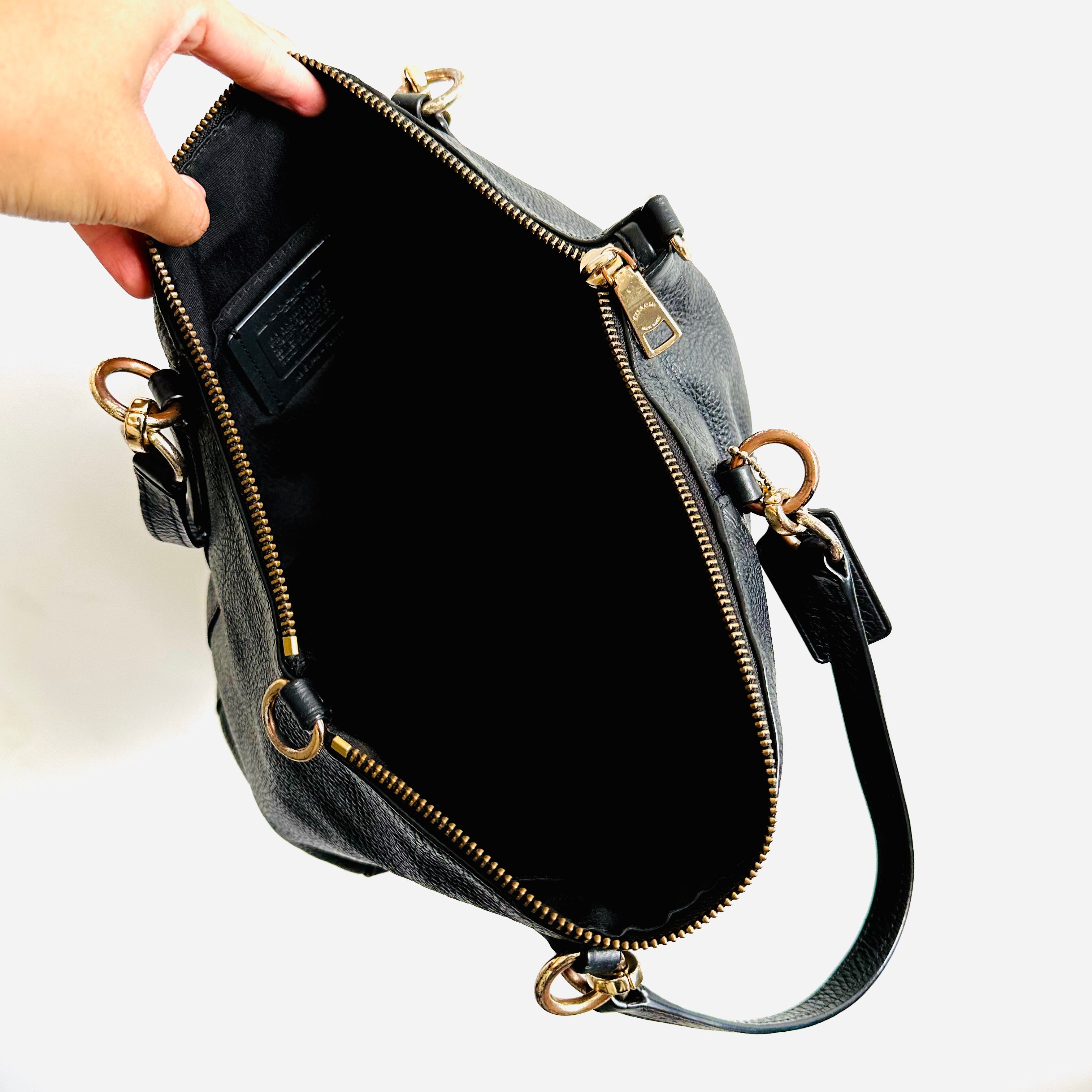 Kelsey crossbody online