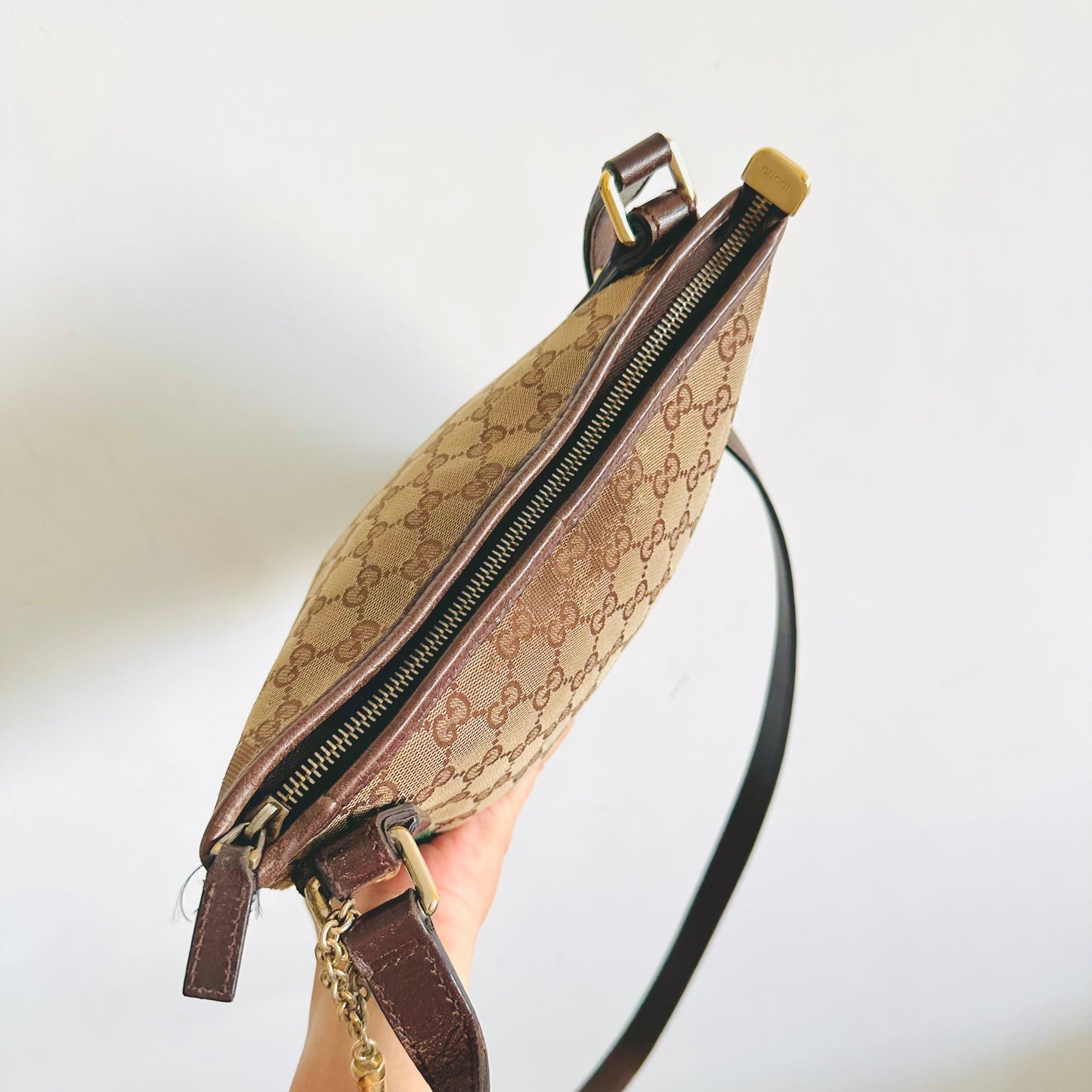 Gucci Beige Ophidia GG Monogram Logo Web Striped Small Zip Shoulder Sling Bag