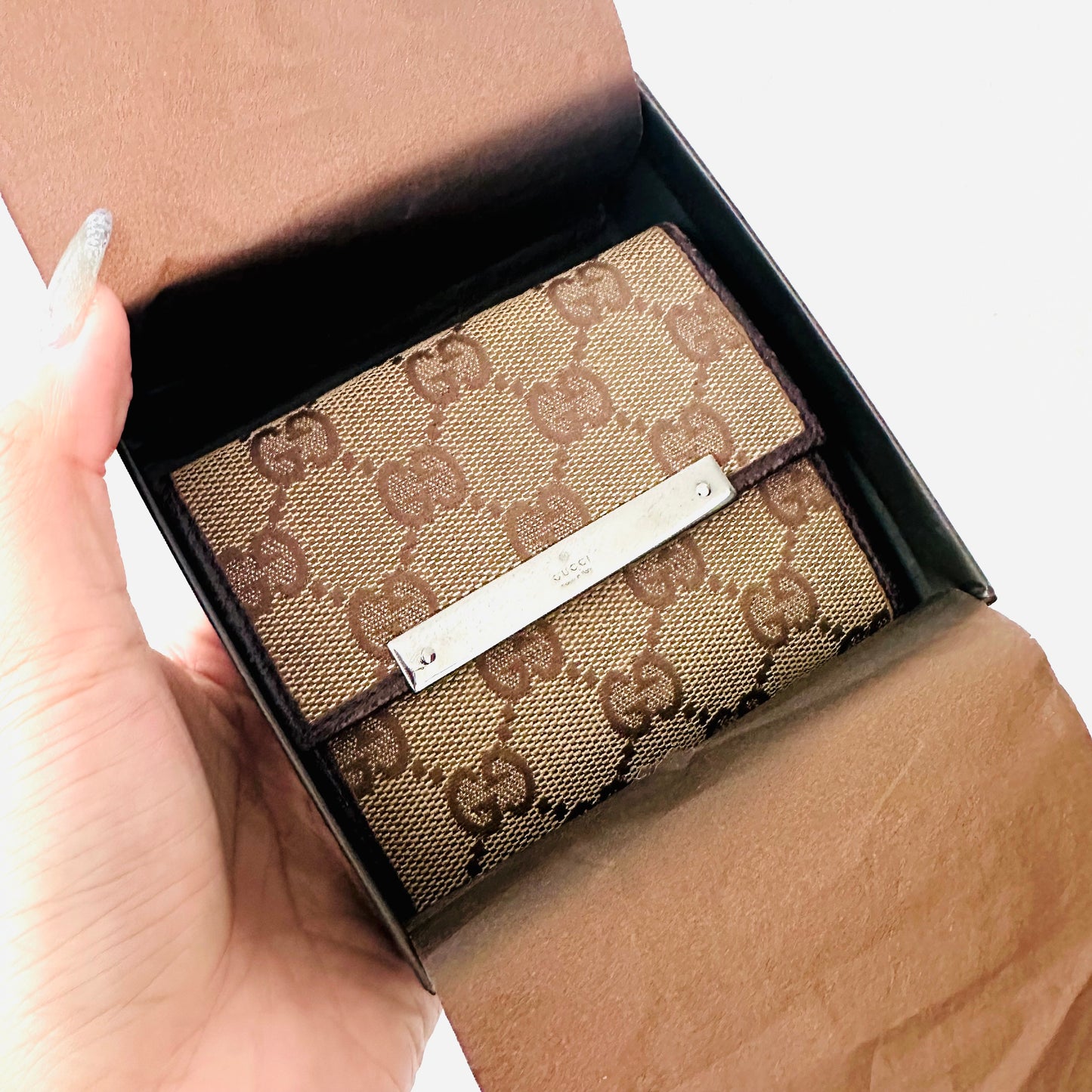 Gucci Beige GG Monogram Logo Compact Bifold Wallet