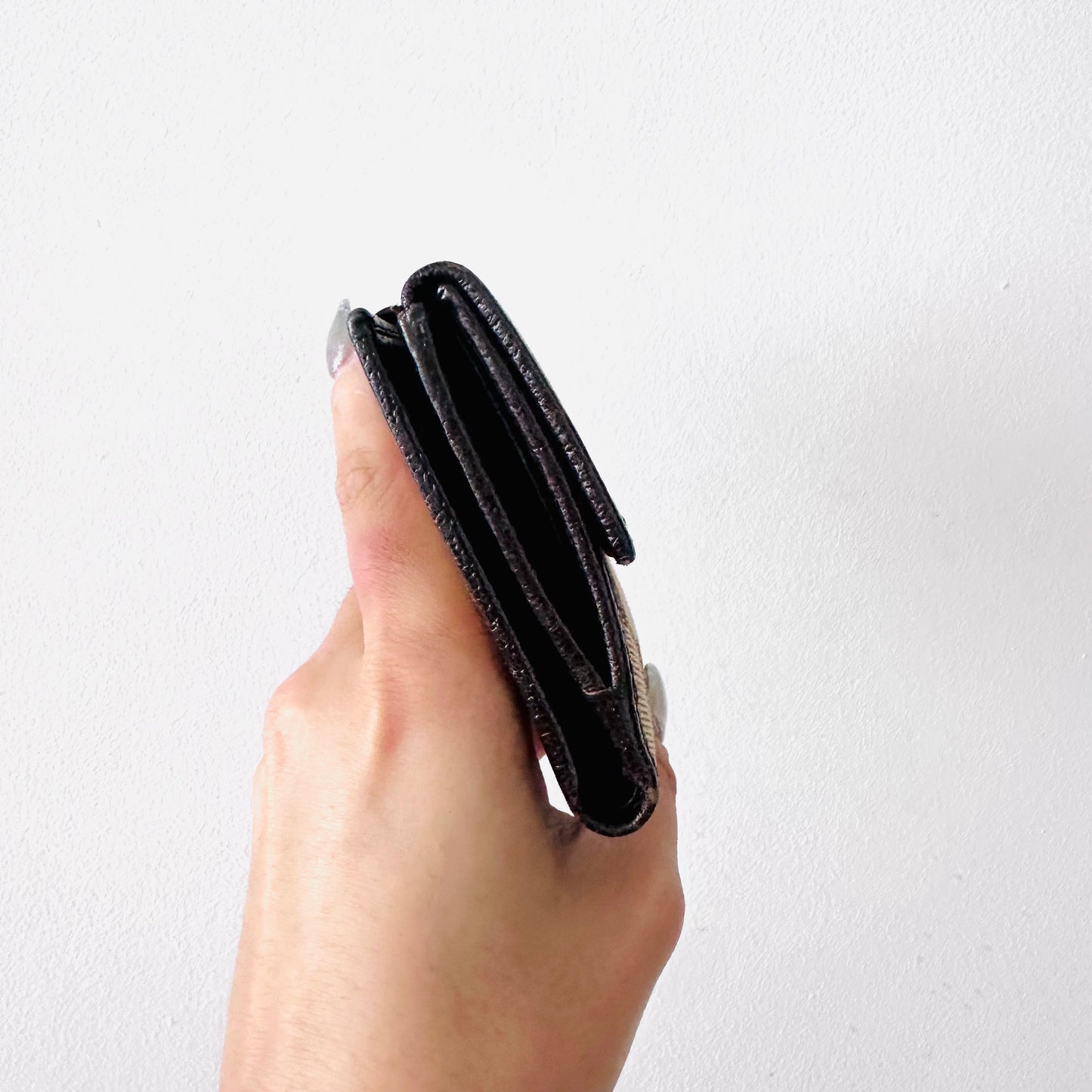 Gucci Beige GG Monogram Logo Compact Bifold Wallet