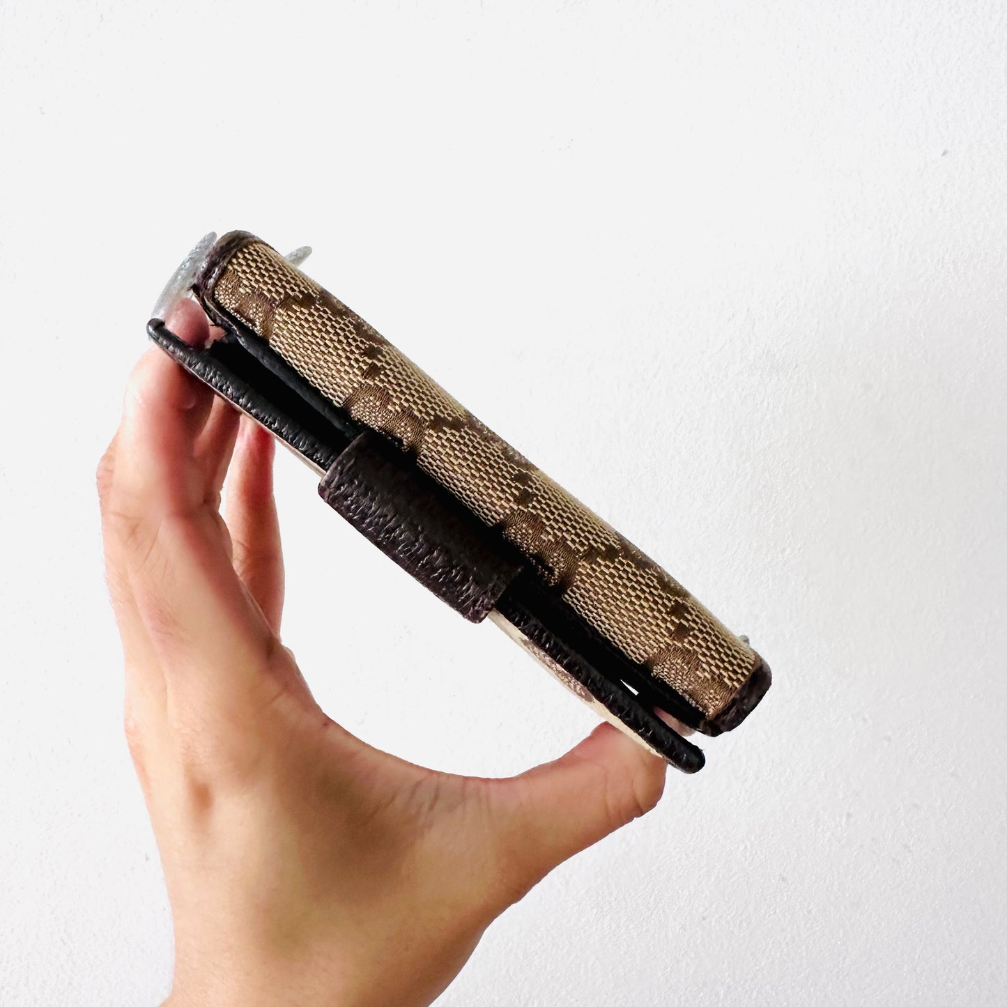 Gucci Beige GG Monogram Logo Compact Bifold Wallet