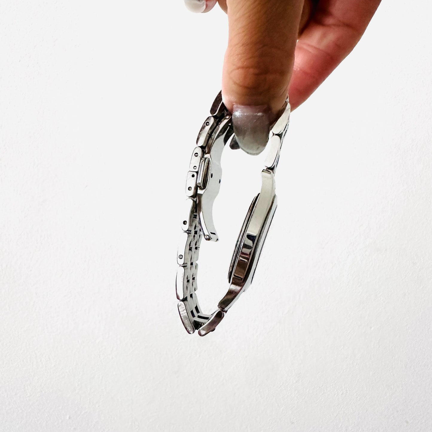 Gucci Black Round Dial Monogram Logo Stainless Steel 35MM Quartz Watch