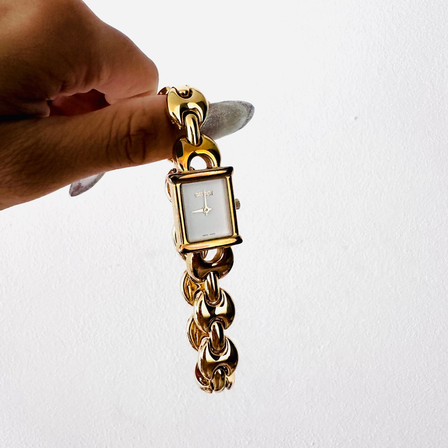 Gucci White Dial Gold Stainless Steel 17MM Changeable Straps Quartz Watch