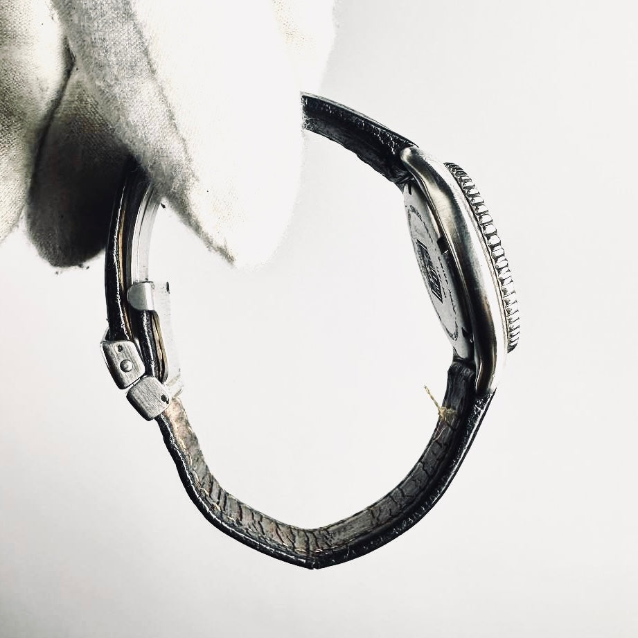 Tag Heuer Professional WI 1211 Black Dial Stainless Steel Black Leather Strap Quartz 34MM Watch