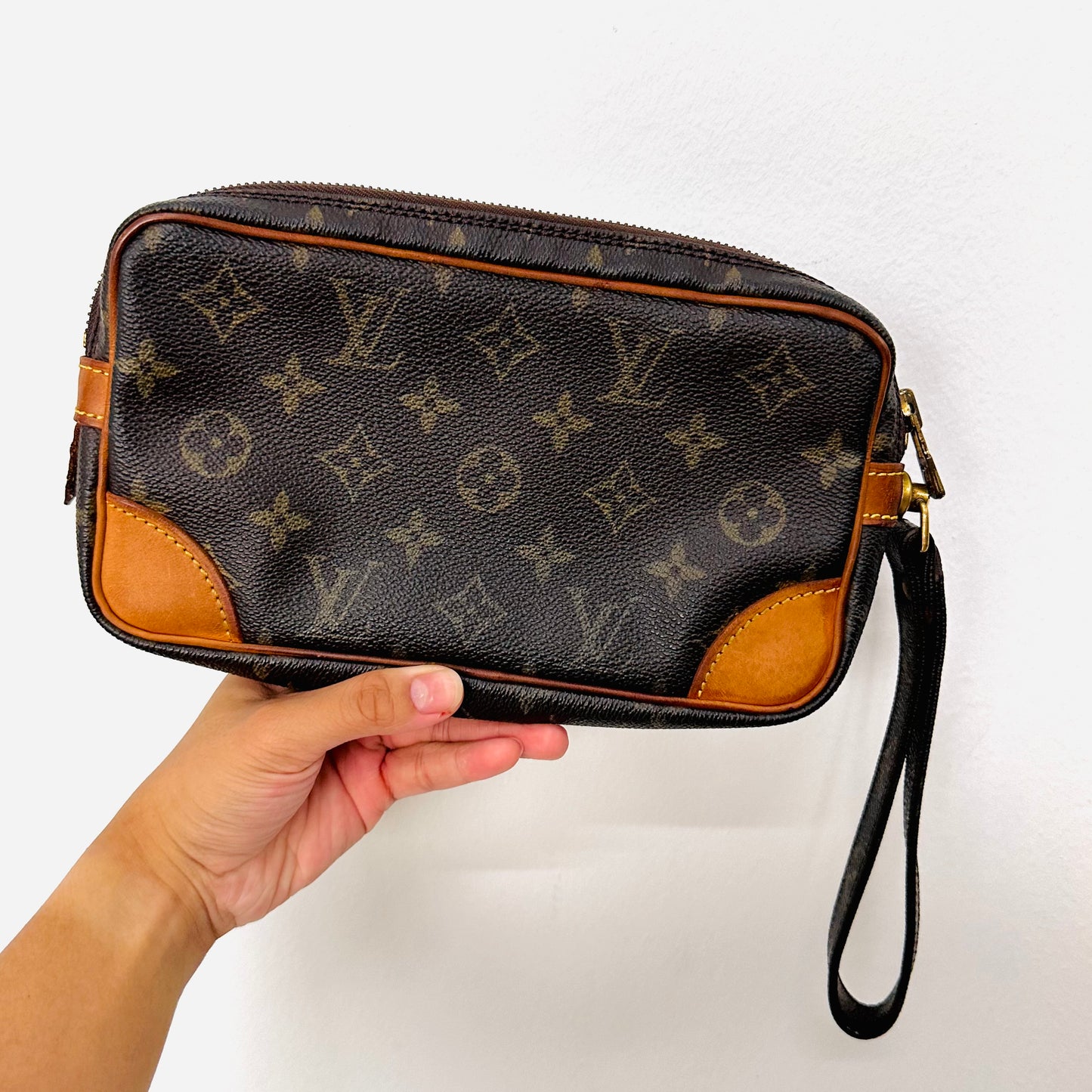 Louis Vuitton LV Marly Dragonne PM Monogram Logo GHW Vintage Wrislet Clutch Pouch Case