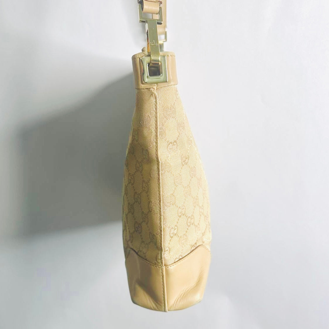 Gucci Beige GHW GG Monogram Logo Hobo Baguette Bucket Shoulder Sling Bag