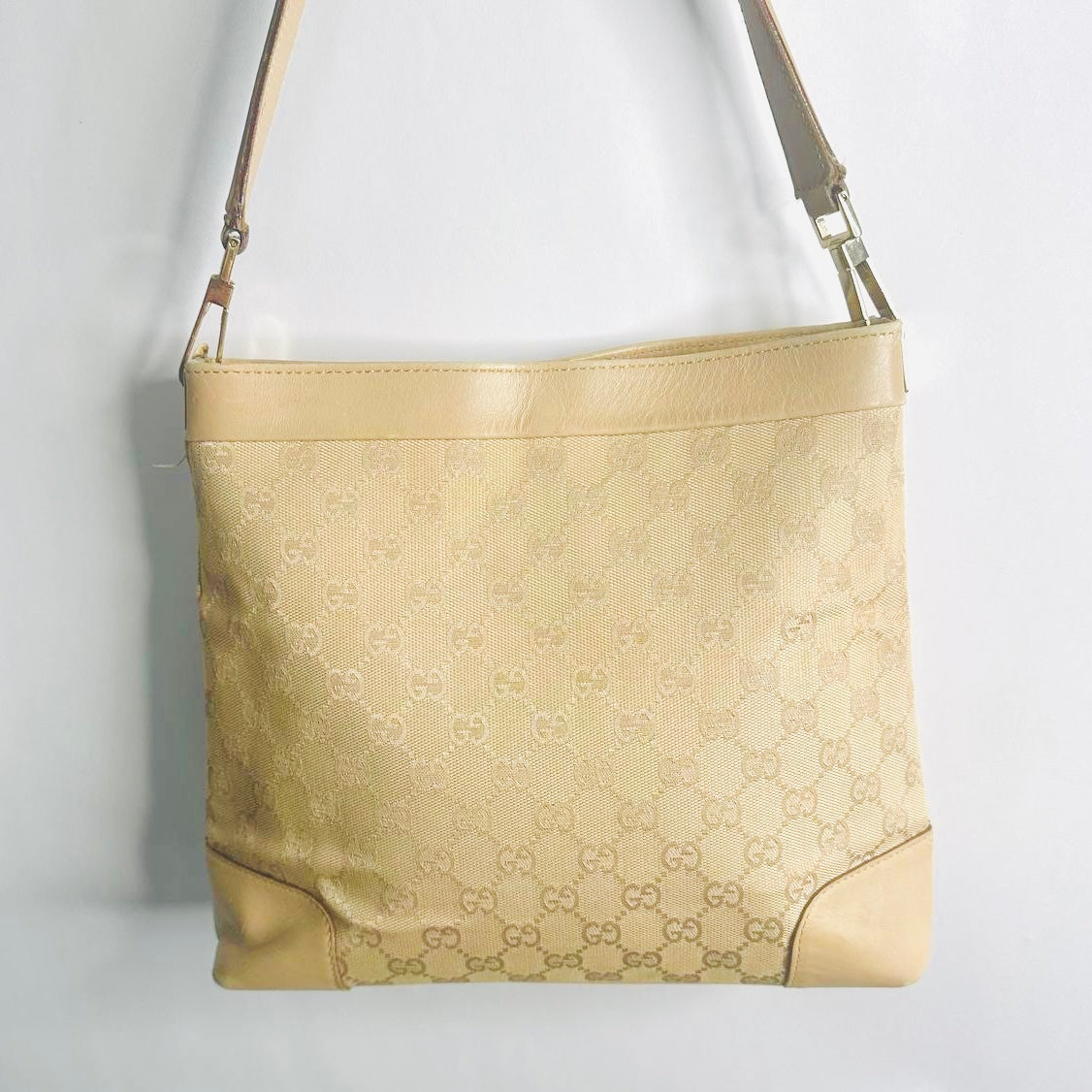 Gucci Beige GHW GG Monogram Logo Hobo Baguette Bucket Shoulder Sling Bag