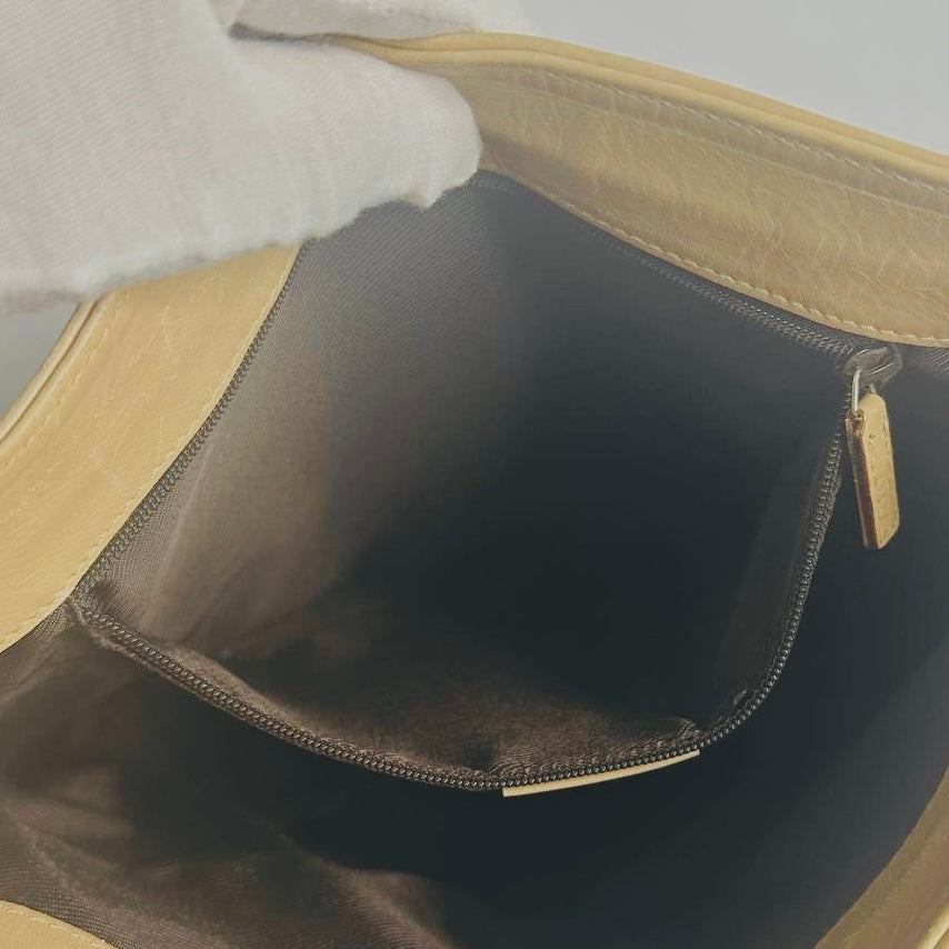Gucci Beige GHW GG Monogram Logo Hobo Baguette Bucket Shoulder Sling Bag