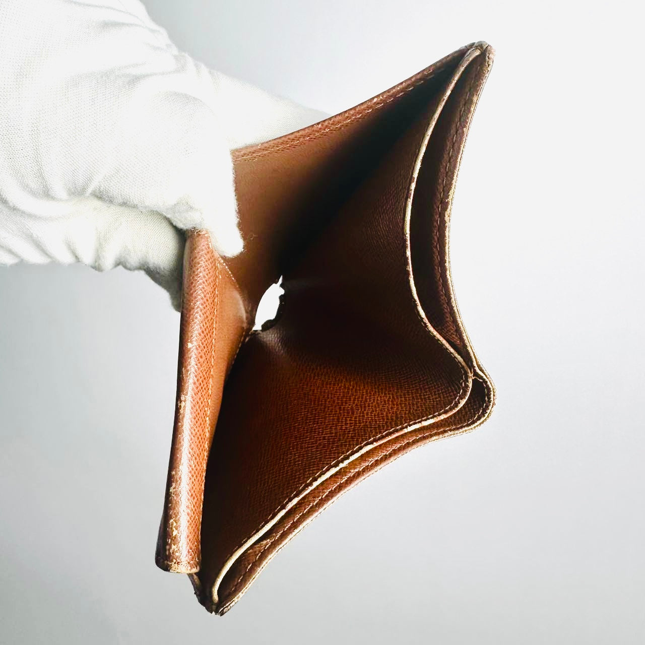 Louis Vuitton LV Monogram Logo GHW Marco Multiple Bifold Compact Flap Wallet