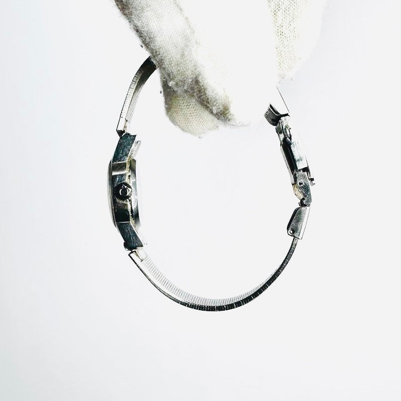 Omega Geneve Round White Dial Stainless Steel Vintage 19MM Mechanical Watch