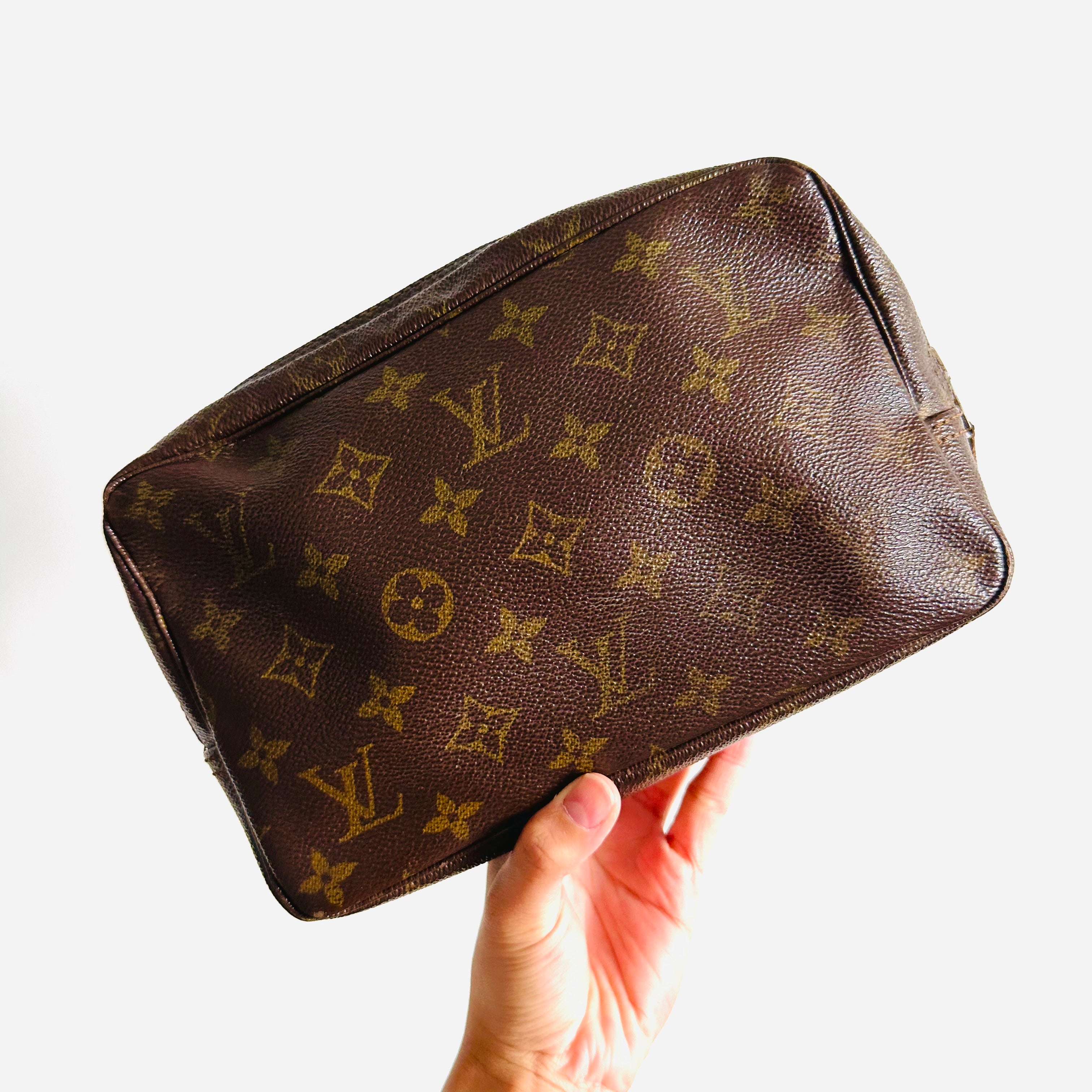 Louis vuitton trousse discount 23