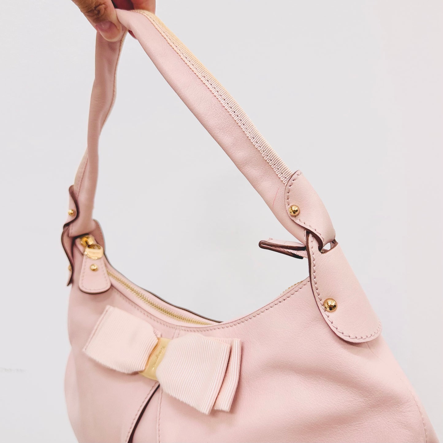 Salvatore Ferragamo Blush Pink GHW Vara Bow Smooth Leather Shoulder Hobo Baguette Bag