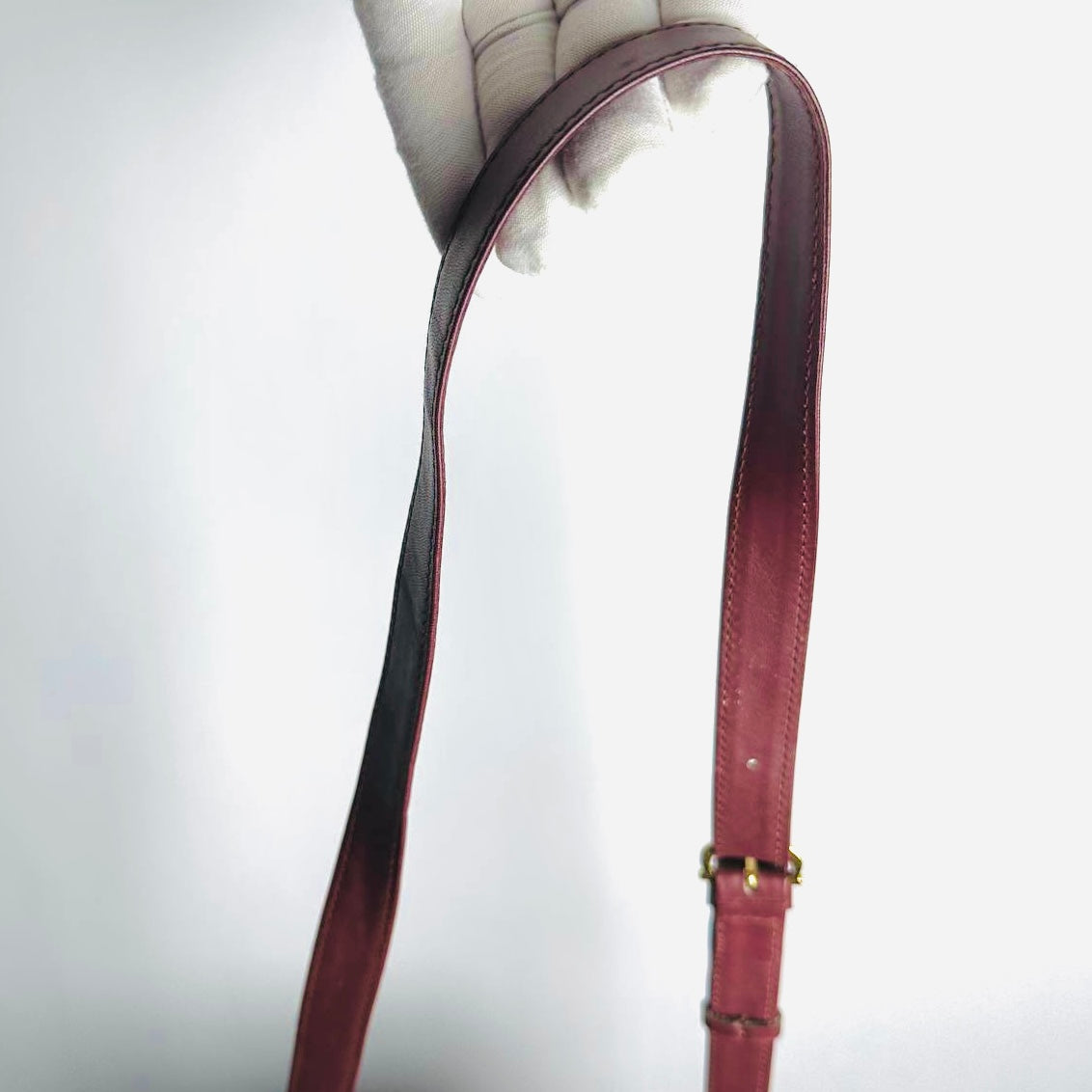 Cartier Must / Mast de Cartier Burgundy Maroon Red GHW Smooth Leather Bucket Shoulder Sling Bag