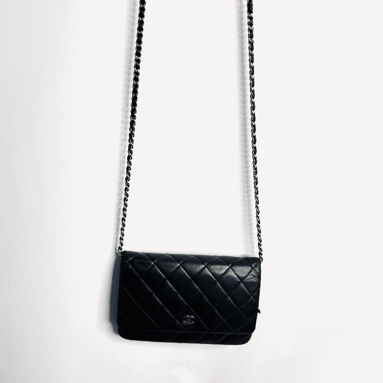 Chanel Black CC Logo Classic WOC Quilted Lambskin Wallet On Chain Shoulder Sling Flap Bag 16s