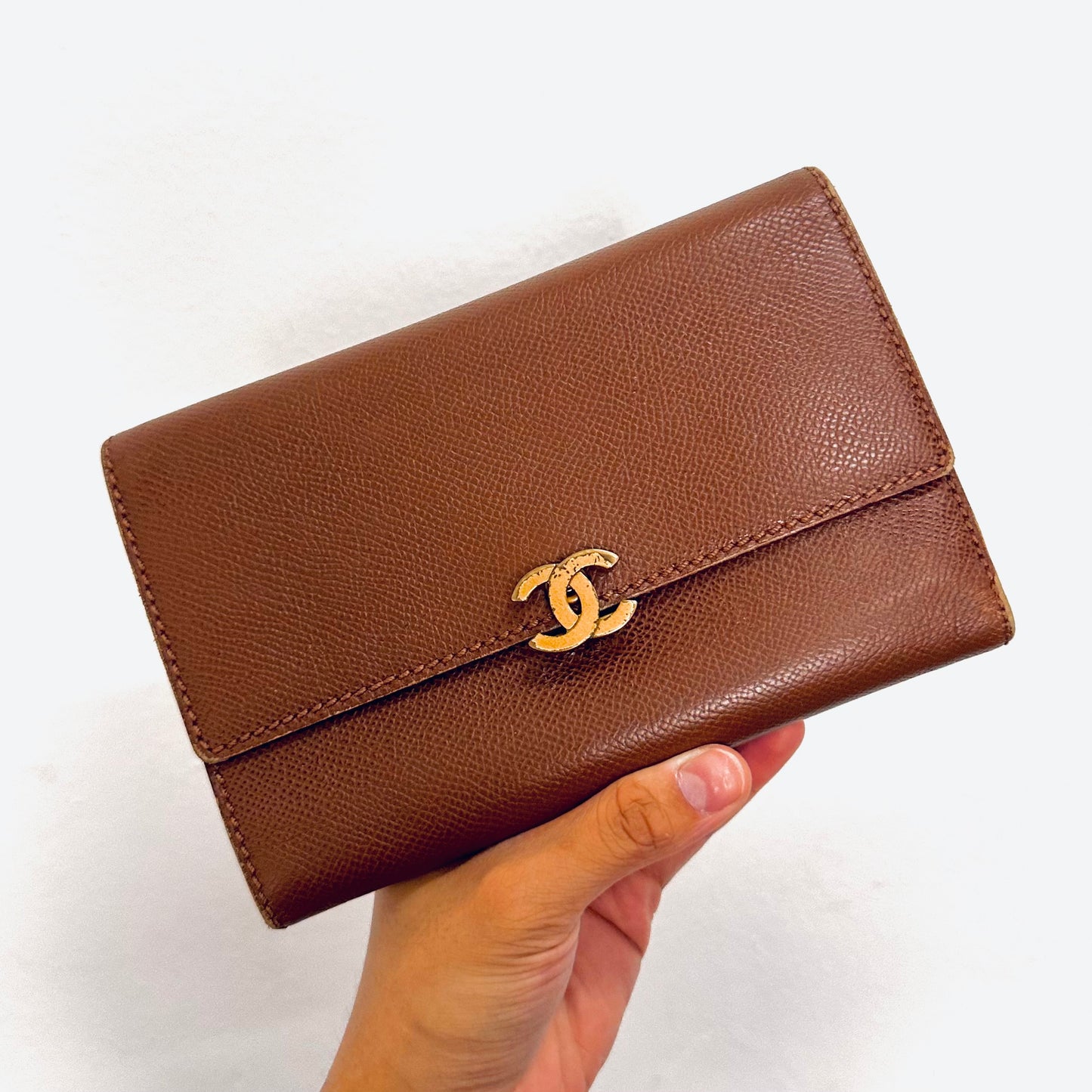 Chanel Caramel Brown GHW Giant CC Logo Grained Leather Flap Compact Trifold Wallet 5s