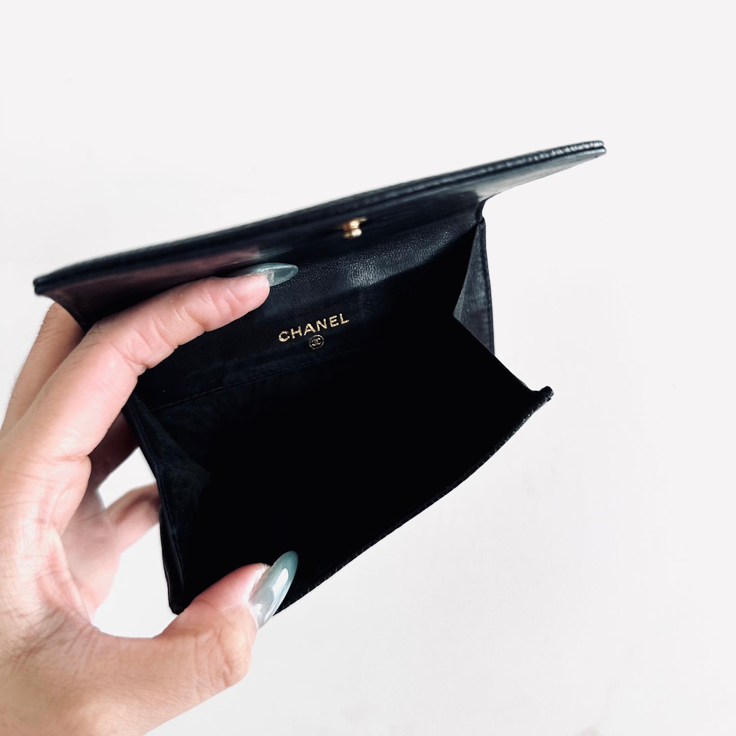 Chanel Black GHW Giant CC Monogram Logo Caviar Vintage Compact Bifold Flap Wallet 6s