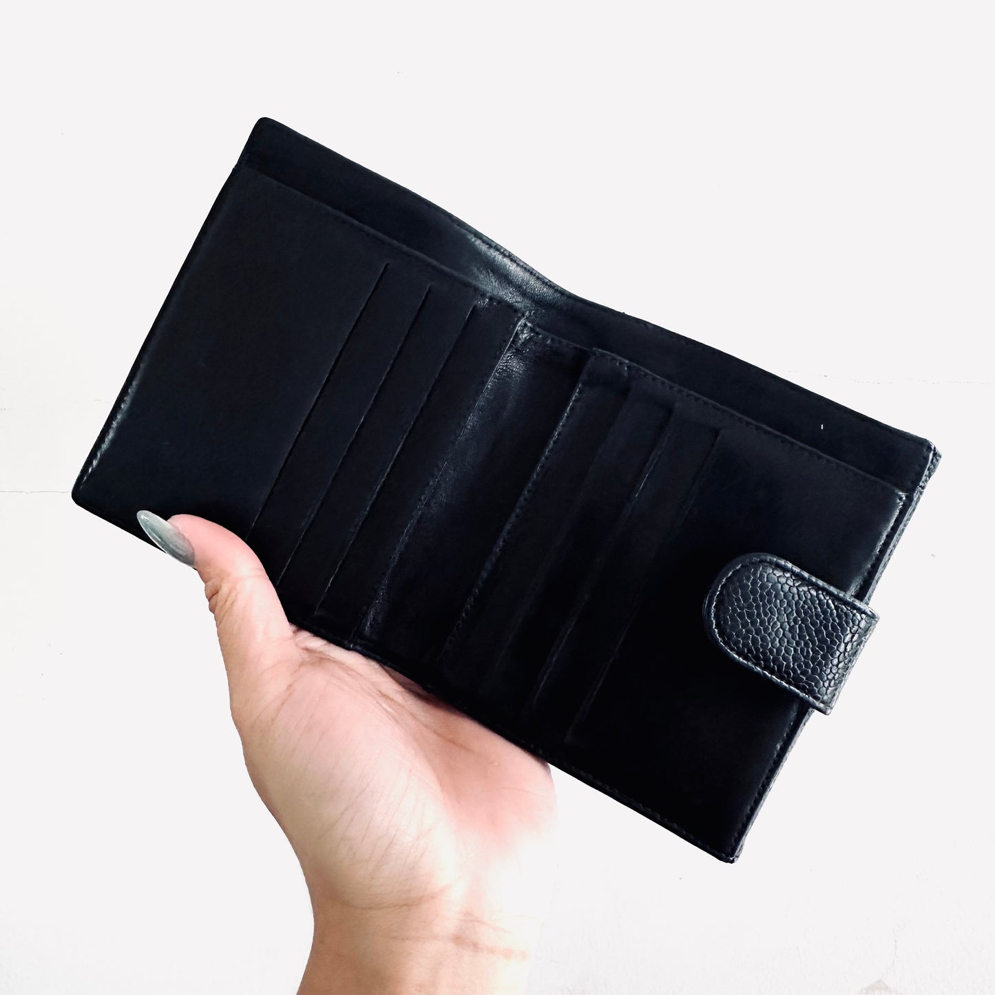 Chanel Black GHW Giant CC Monogram Logo Caviar Vintage Compact Bifold Flap Wallet 6s