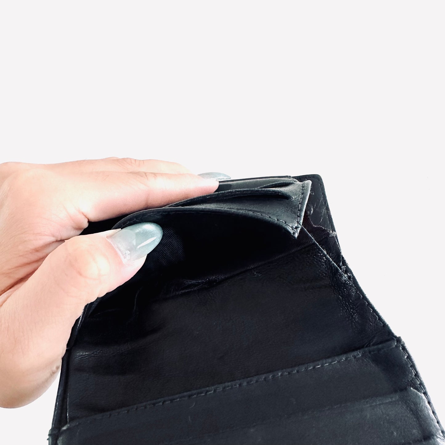 Chanel Black GHW Giant CC Monogram Logo Caviar Vintage Compact Bifold Flap Wallet 6s