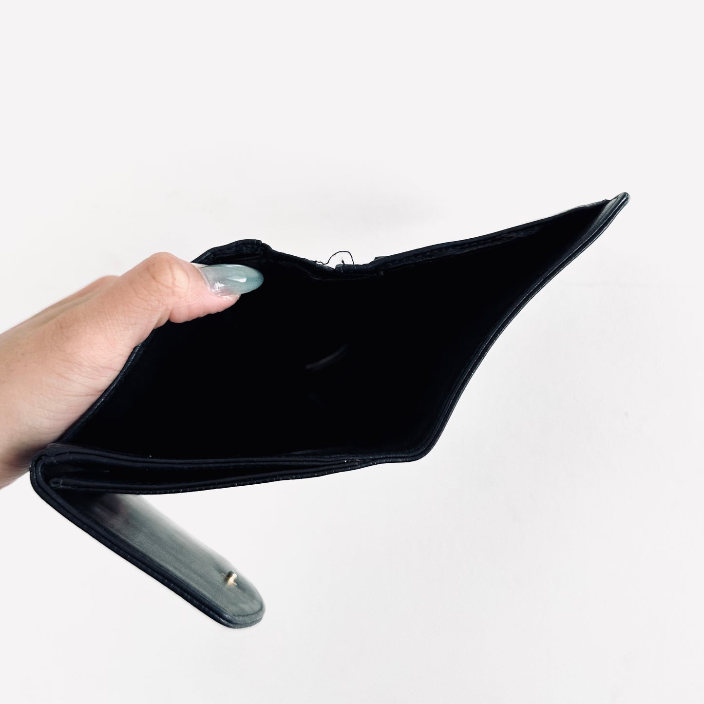 Chanel Black GHW Giant CC Monogram Logo Caviar Vintage Compact Bifold Flap Wallet 6s