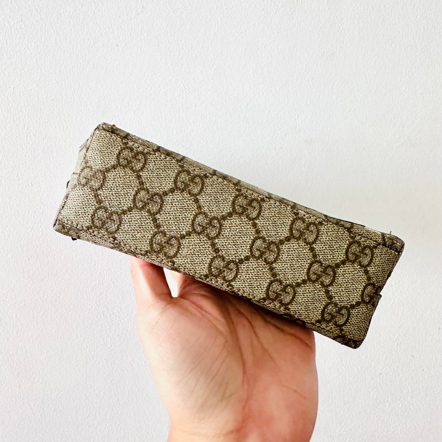 Gucci Beige Supreme GG Monogram Logo Zip Pouch