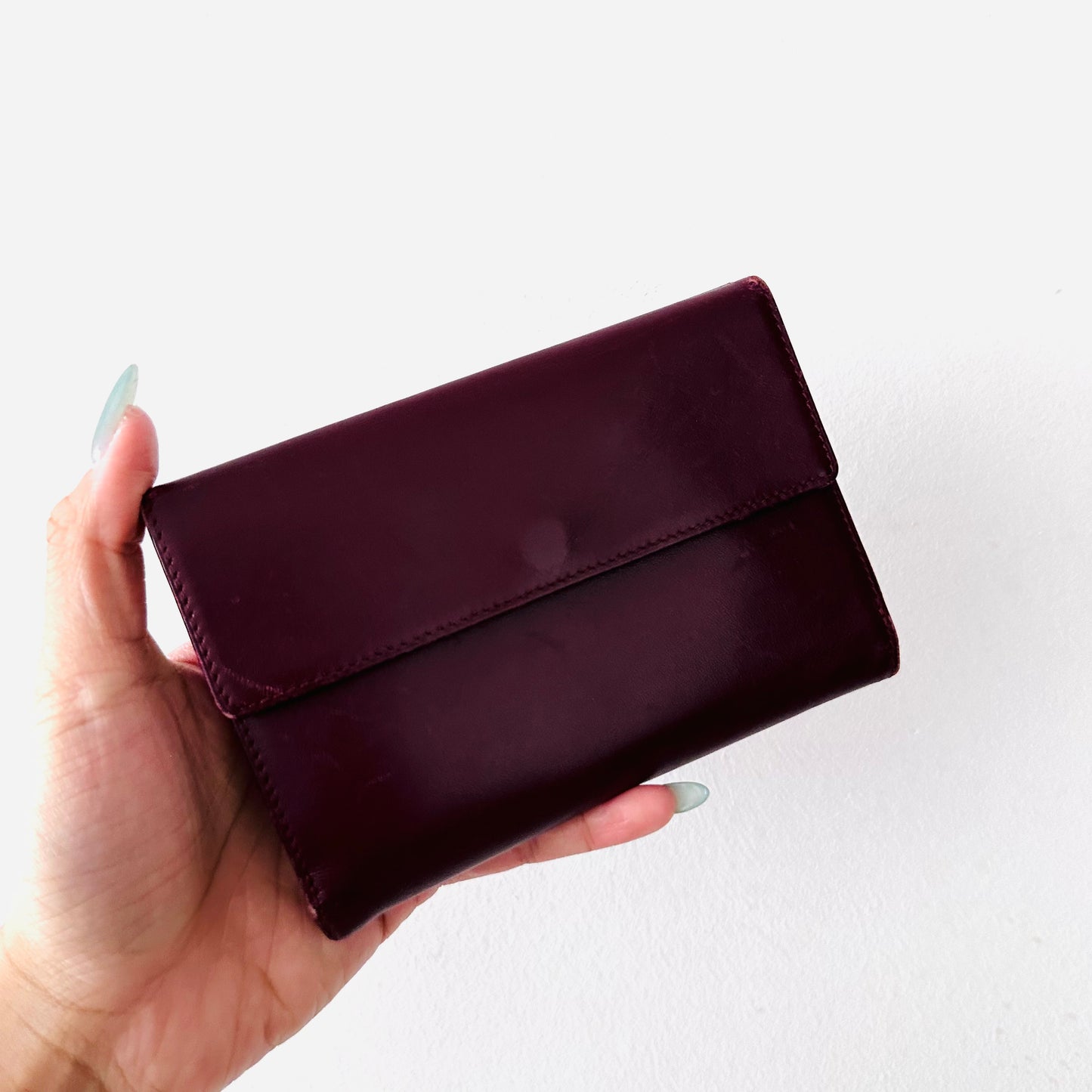 Cartier Must / Mast de Cartier Burgundy Red Maroon GHW Smooth Leather Flap Trifold Compact Wallet