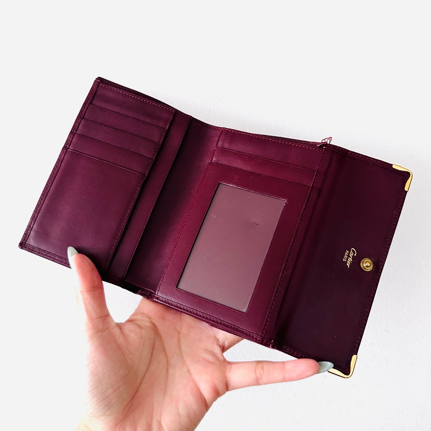 Cartier Must / Mast de Cartier Burgundy Red Maroon GHW Smooth Leather Flap Trifold Compact Wallet