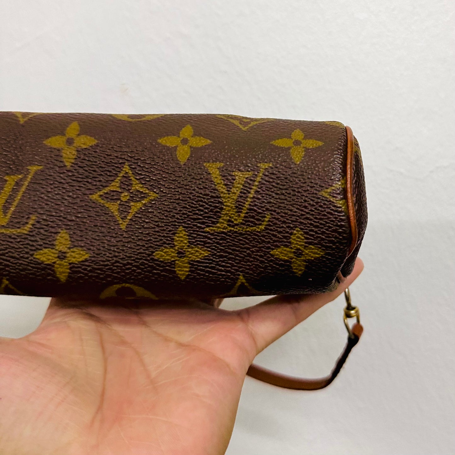 Louis Vuitton LV Monogram Logo GHW Papillon Roller Pochette Accessories Accessoires Shoulder Bag