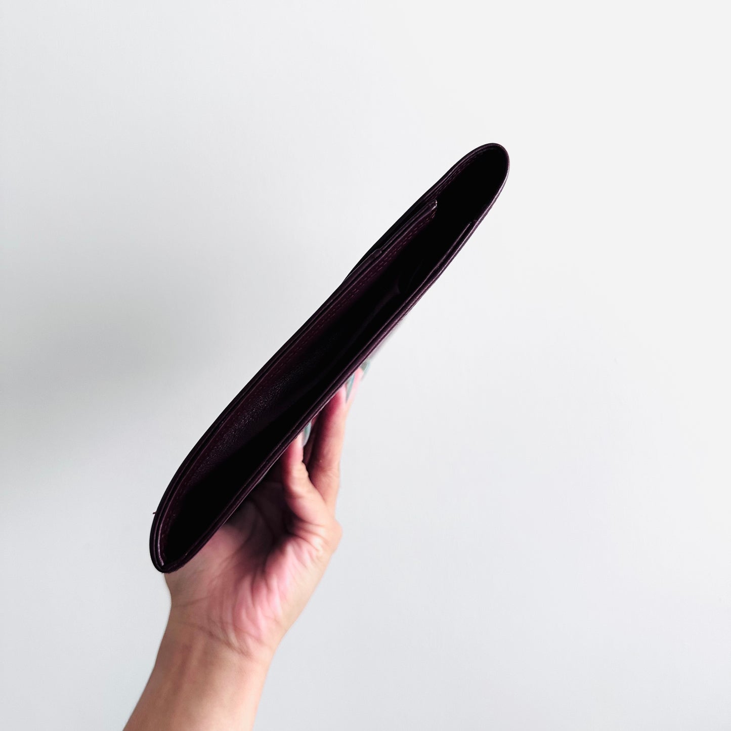 Cartier Must / Mast de Cartier Burgundy Red Maroon GHW Smooth Leather Flap Pouch Clutch Case