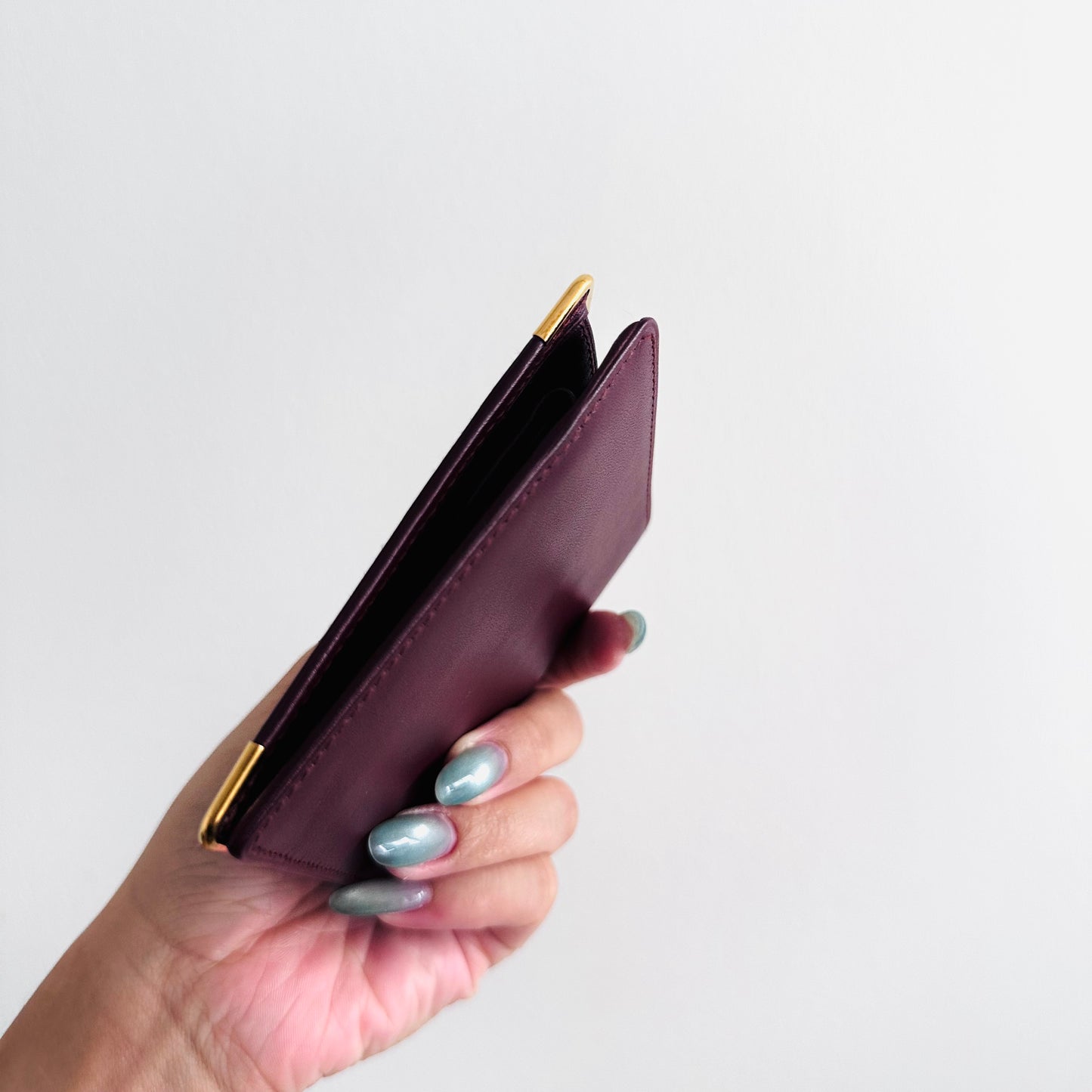 Cartier Must / Mast de Cartier Maroon GHW Smooth Leather Bifold Compact Wallet