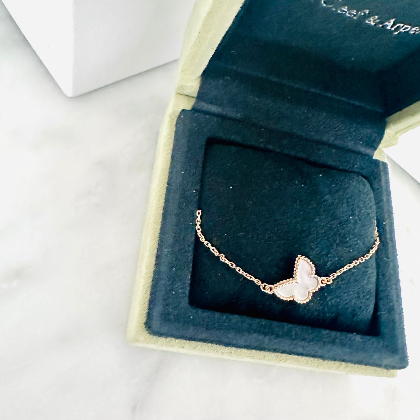 Van Cleef & Arpels VCA Sweet Butterfly / Butterflies Motif MOP Mother Of Pearl 18K Yellow Gold YG Monogram Logo Chain Bracelet