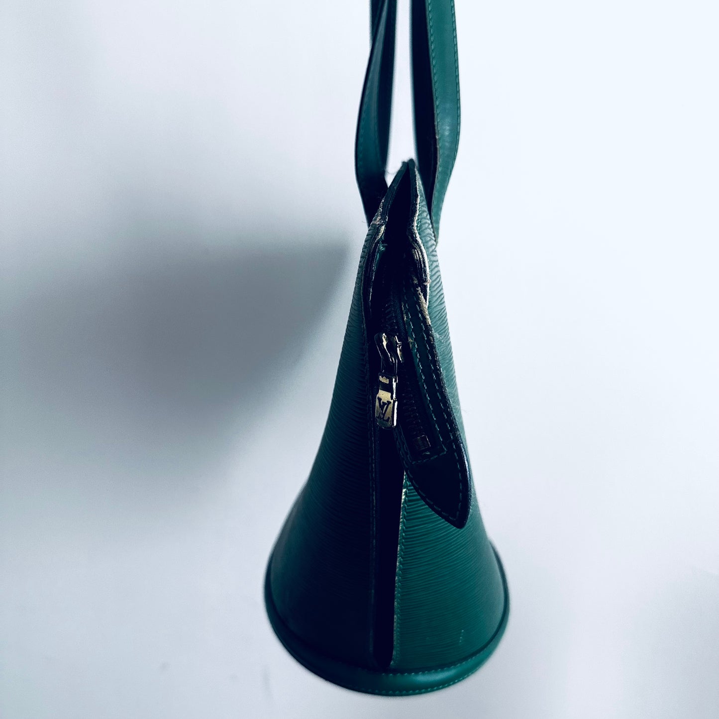 Louis Vuitton LV Green GHW Saint Jacques Epi Leather Monogram Logo Bucket Shopper Shoulder Tote Bag