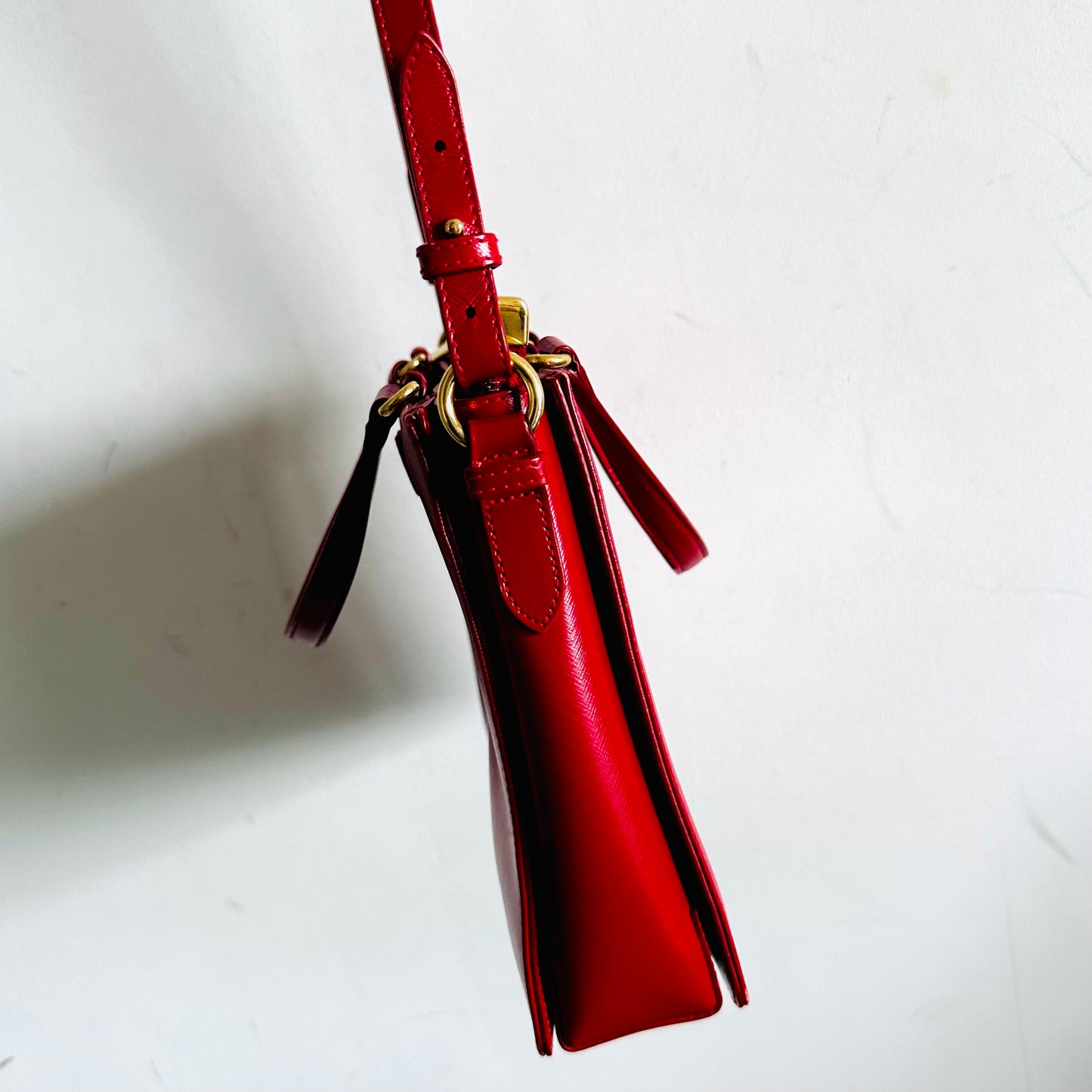 Salvatore Ferragamo Cherry Red GHW Vara Bow Saffiano Leather 2-Way Top Handle Shoulder Sling Bag