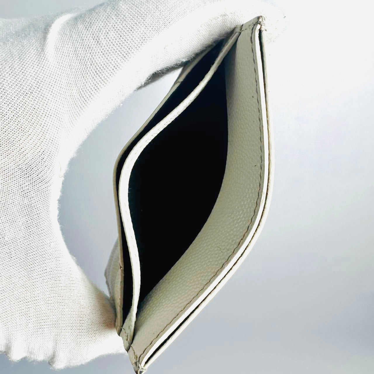 YSL Yves Saint Laurent White Cassandre Grain de Poudre Leather Cardholder Card Case Holder Wallet