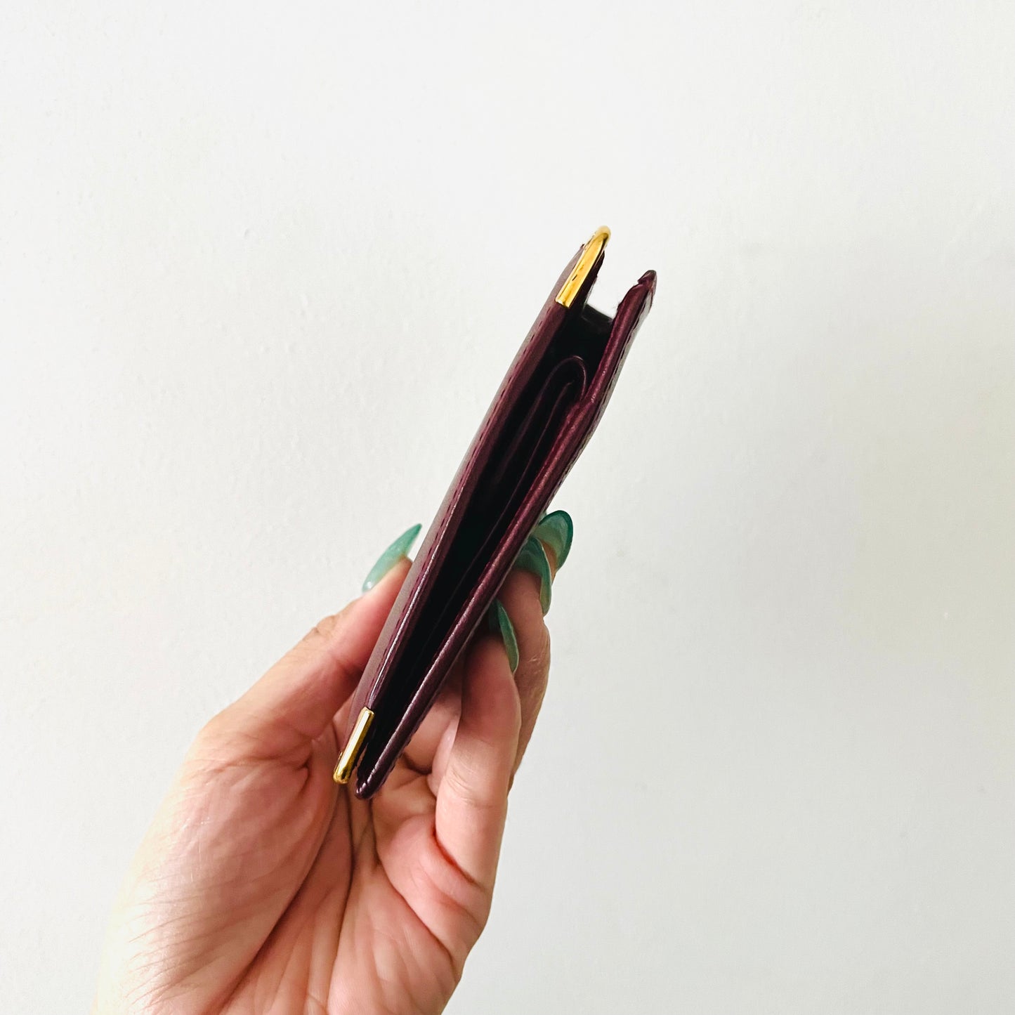 Cartier Must / Mast de Cartier Maroon Burgundy GHW Smooth Leather Bifold Compact Wallet