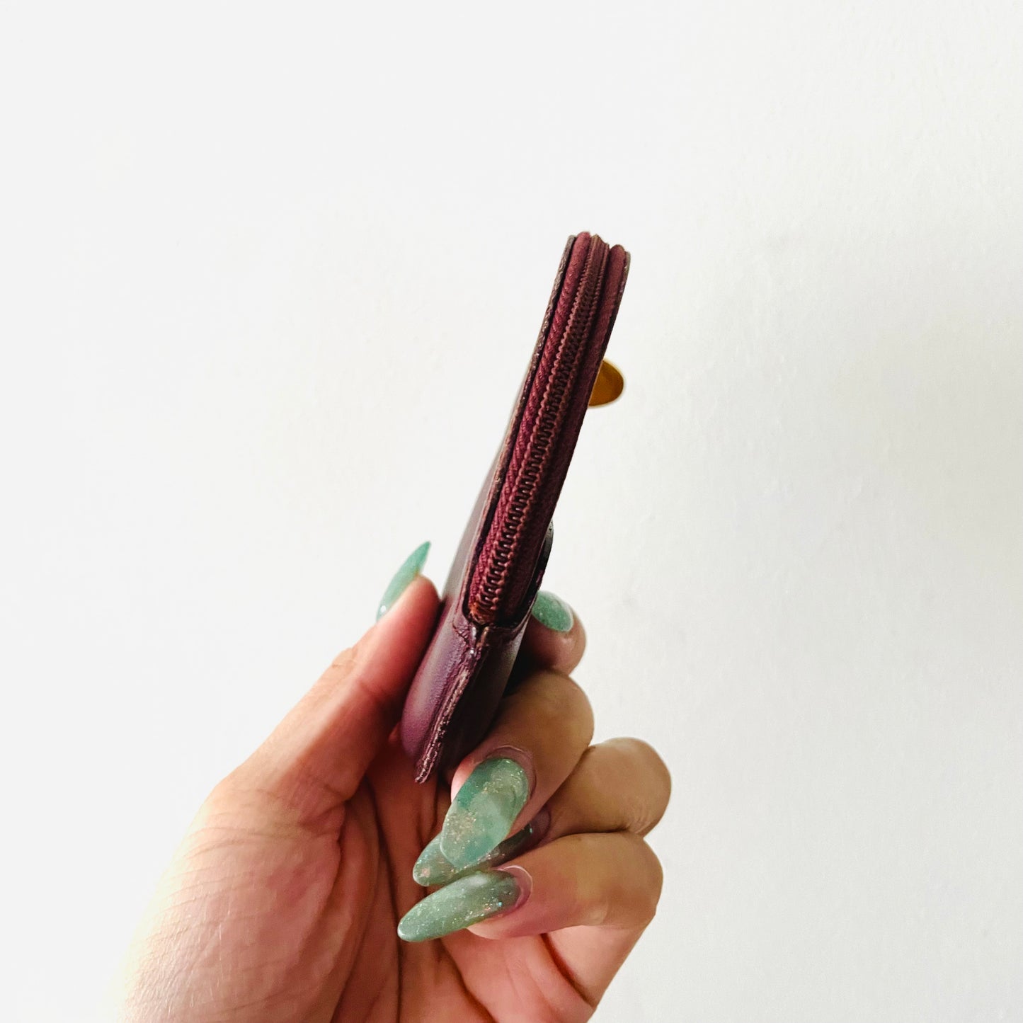 Cartier Must / Mast de Cartier Maroon Burgundy GHW Smooth Leather Round Coin Purse