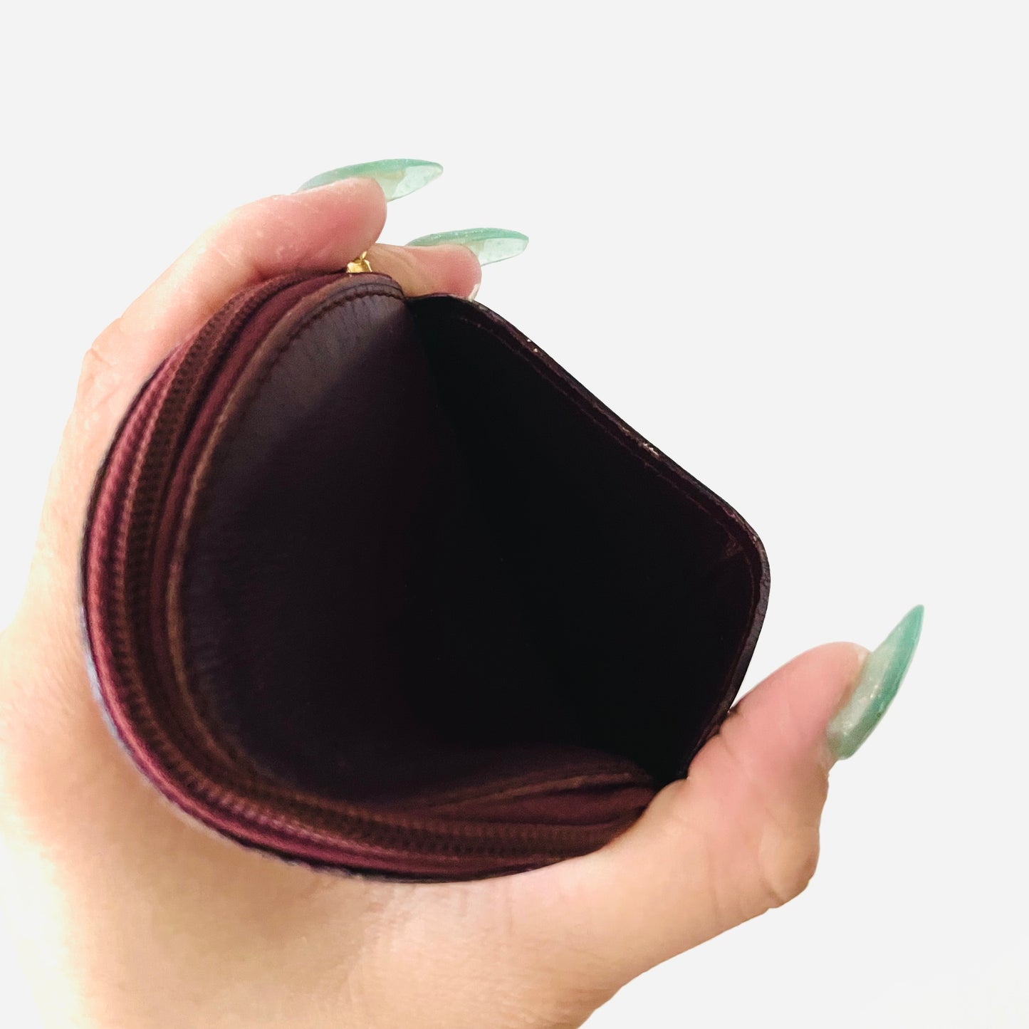 Cartier Must / Mast de Cartier Maroon Burgundy GHW Smooth Leather Round Coin Purse