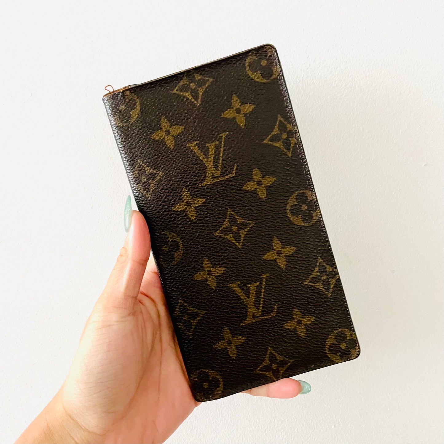 Louis Vuitton LV Porte Yen Brazza Monogram Logo GHW Long Bifold Flap Slim Wallet